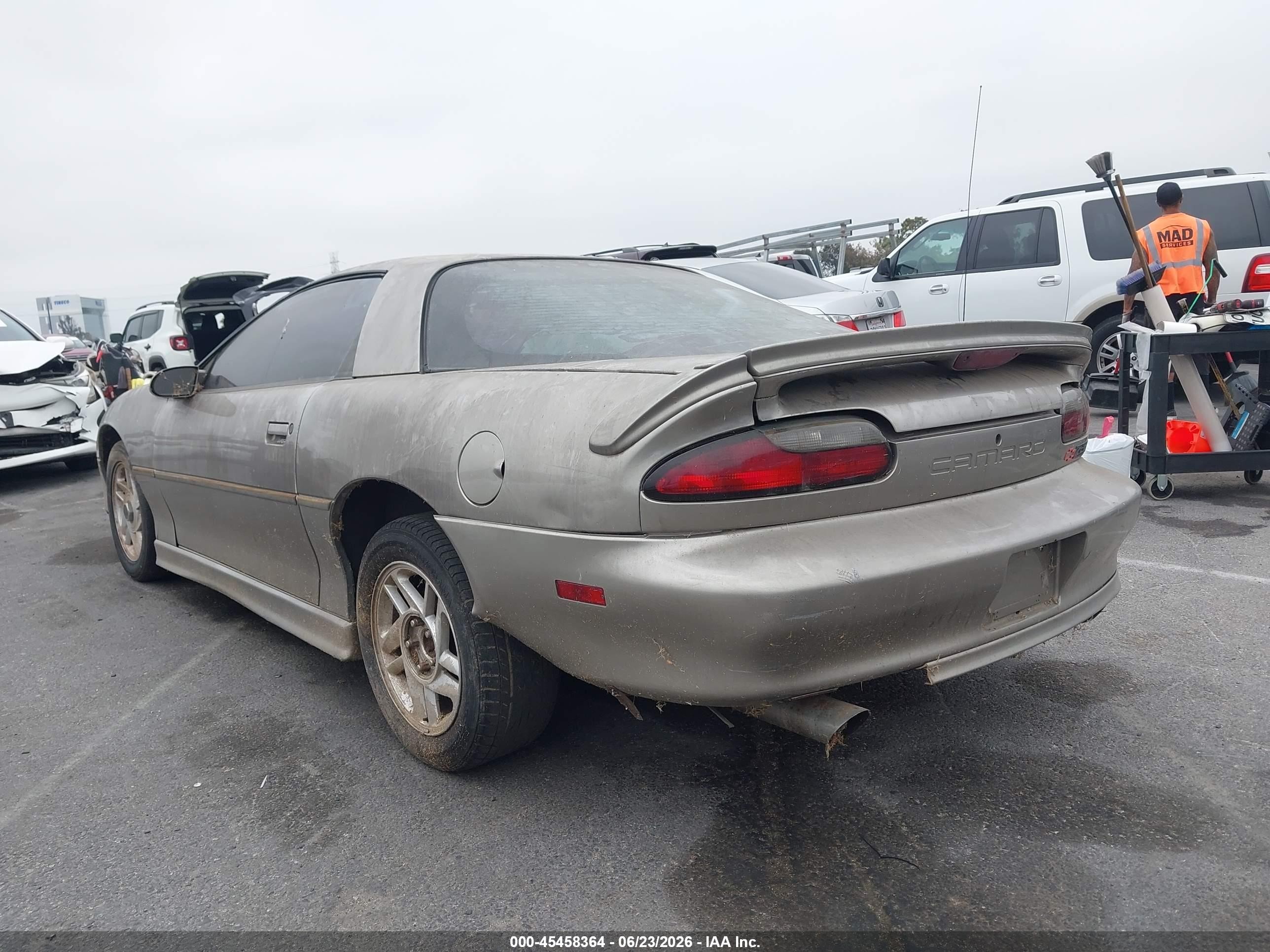 2001 Chevrolet Camaro   Silver vin: 2G1FP22K212119693