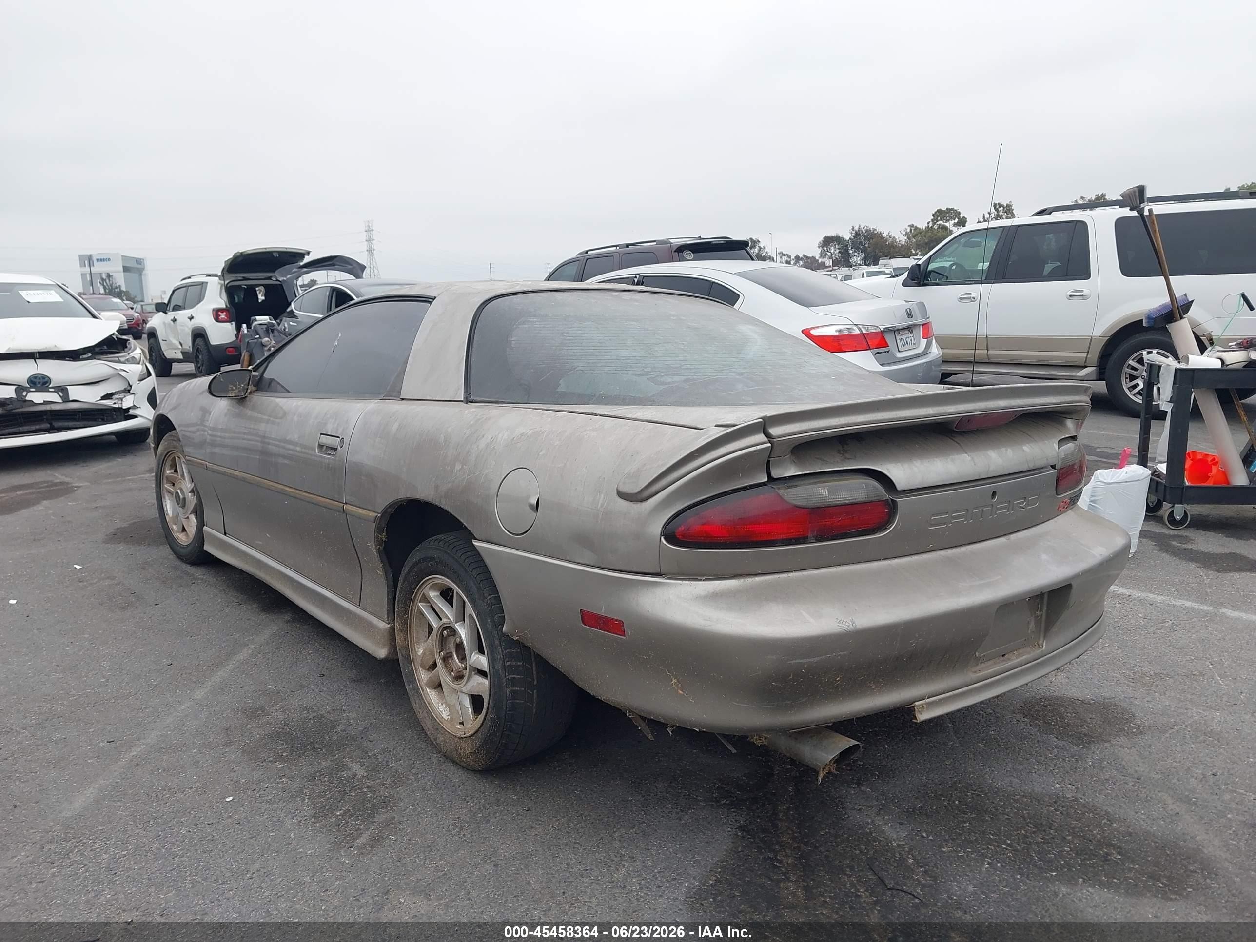 2001 Chevrolet Camaro   Silver vin: 2G1FP22K212119693