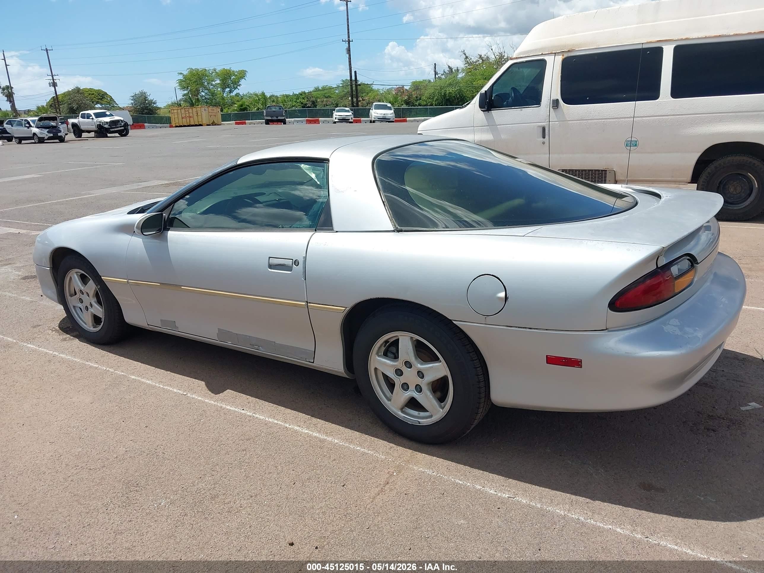 1998 Chevrolet Camaro   Silver vin: 2G1FP22K2W2100939