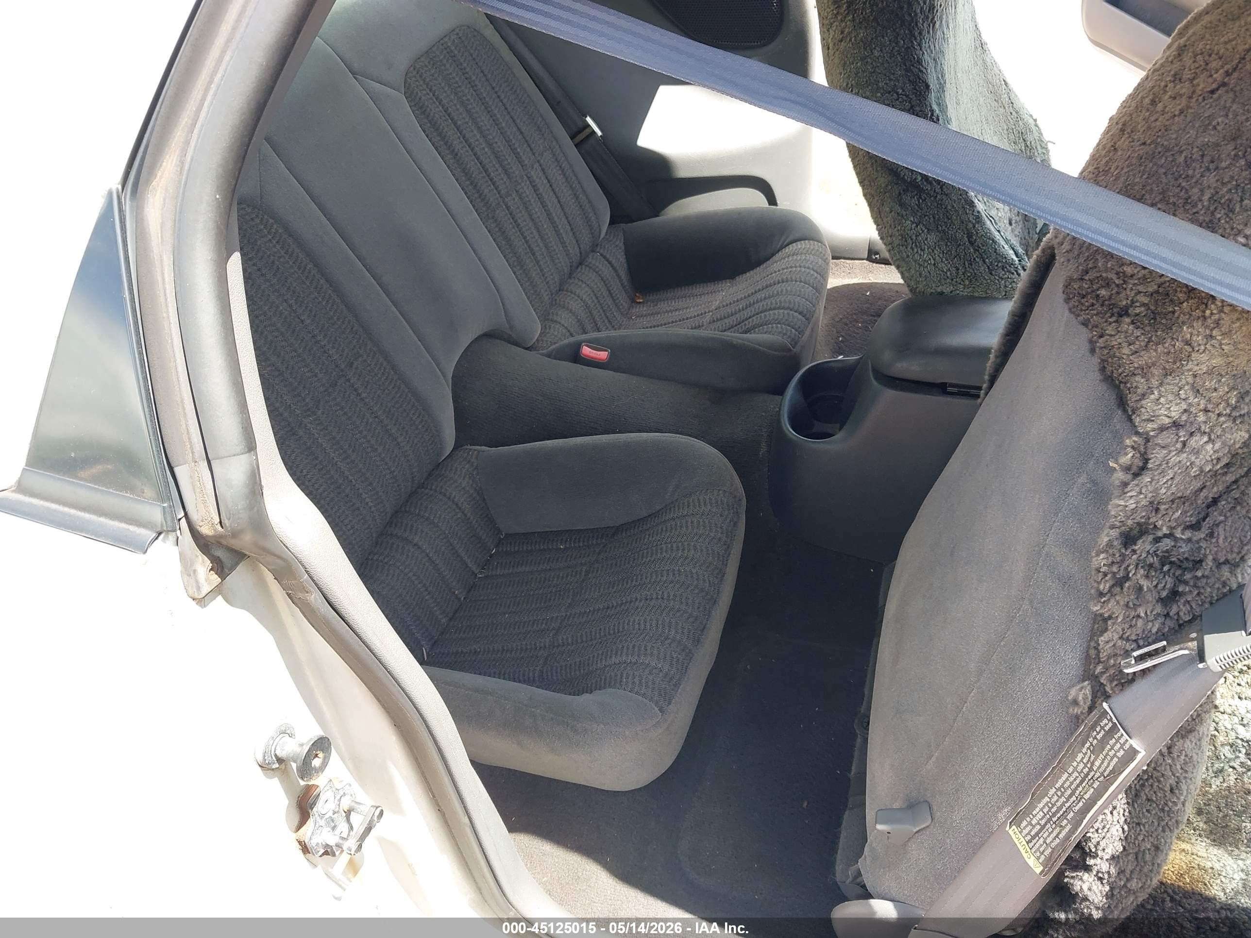 1998 Chevrolet Camaro   Silver vin: 2G1FP22K2W2100939