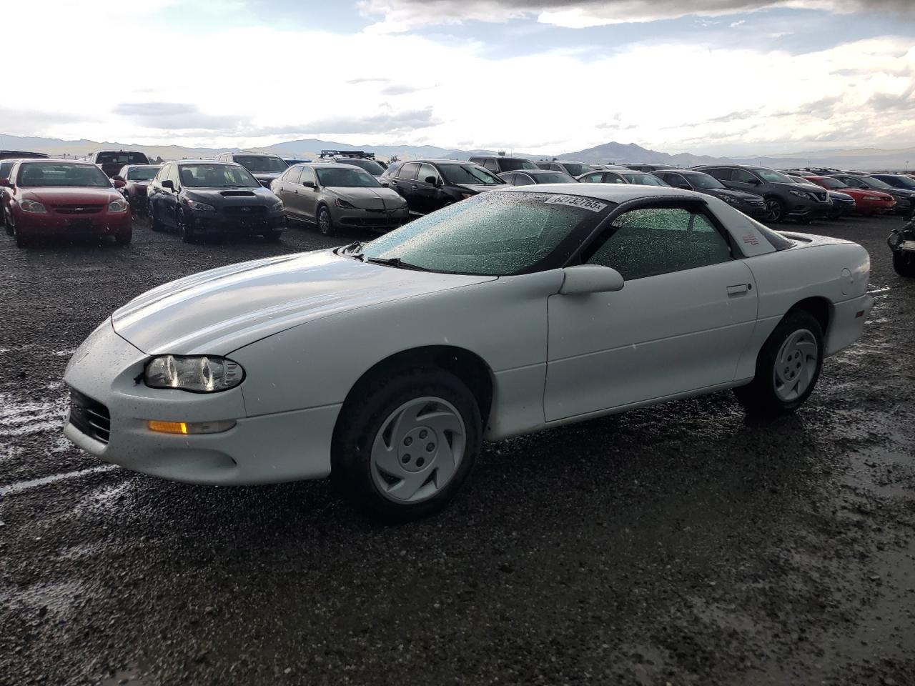 1999 Chevrolet Camaro White vin: 2G1FP22K2X2101252
