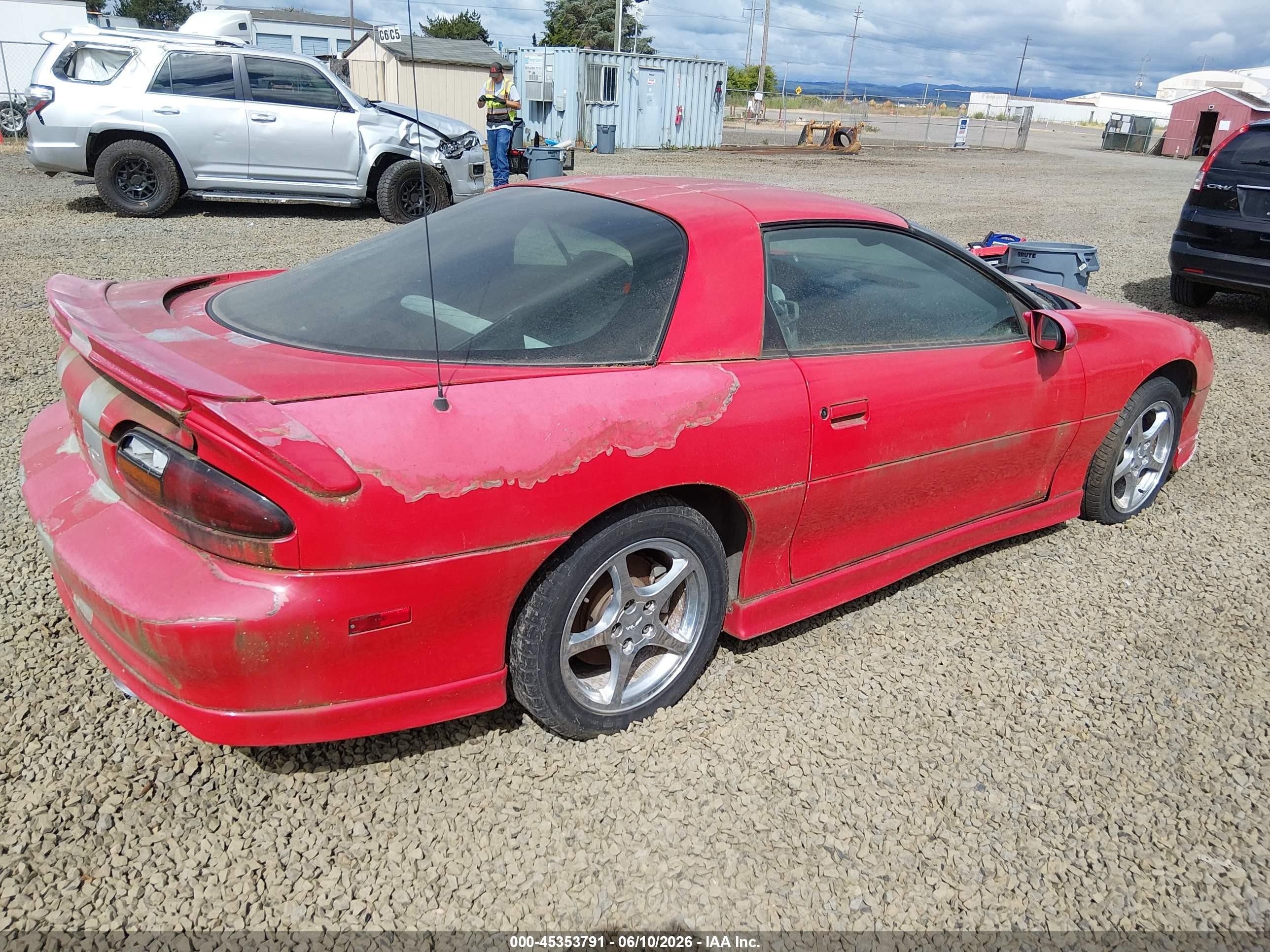 1999 Chevrolet Camaro   Красный vin: 2G1FP22K2X2101932