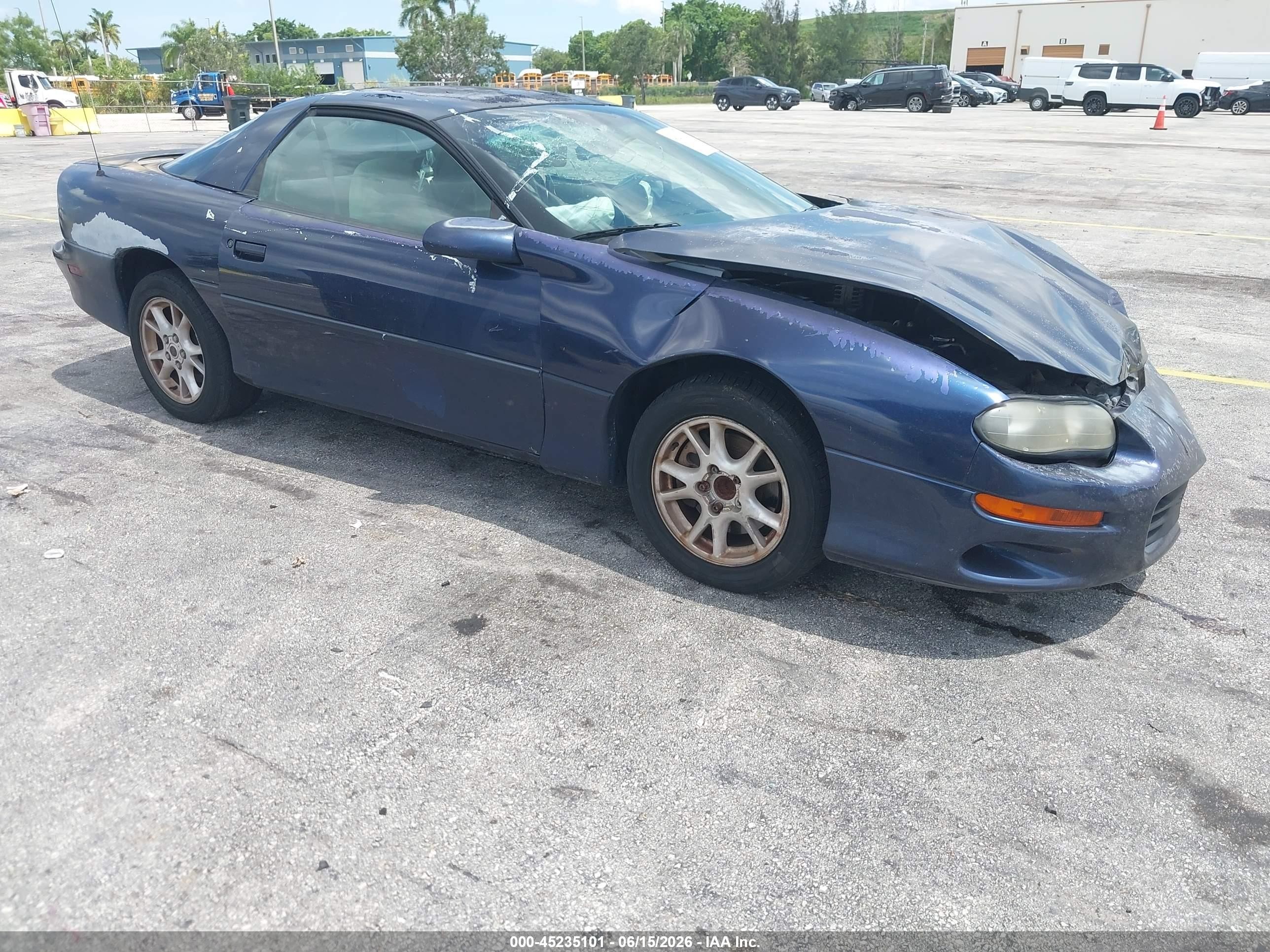 2000 Chevrolet Camaro   Blue vin: 2G1FP22K2Y2128954