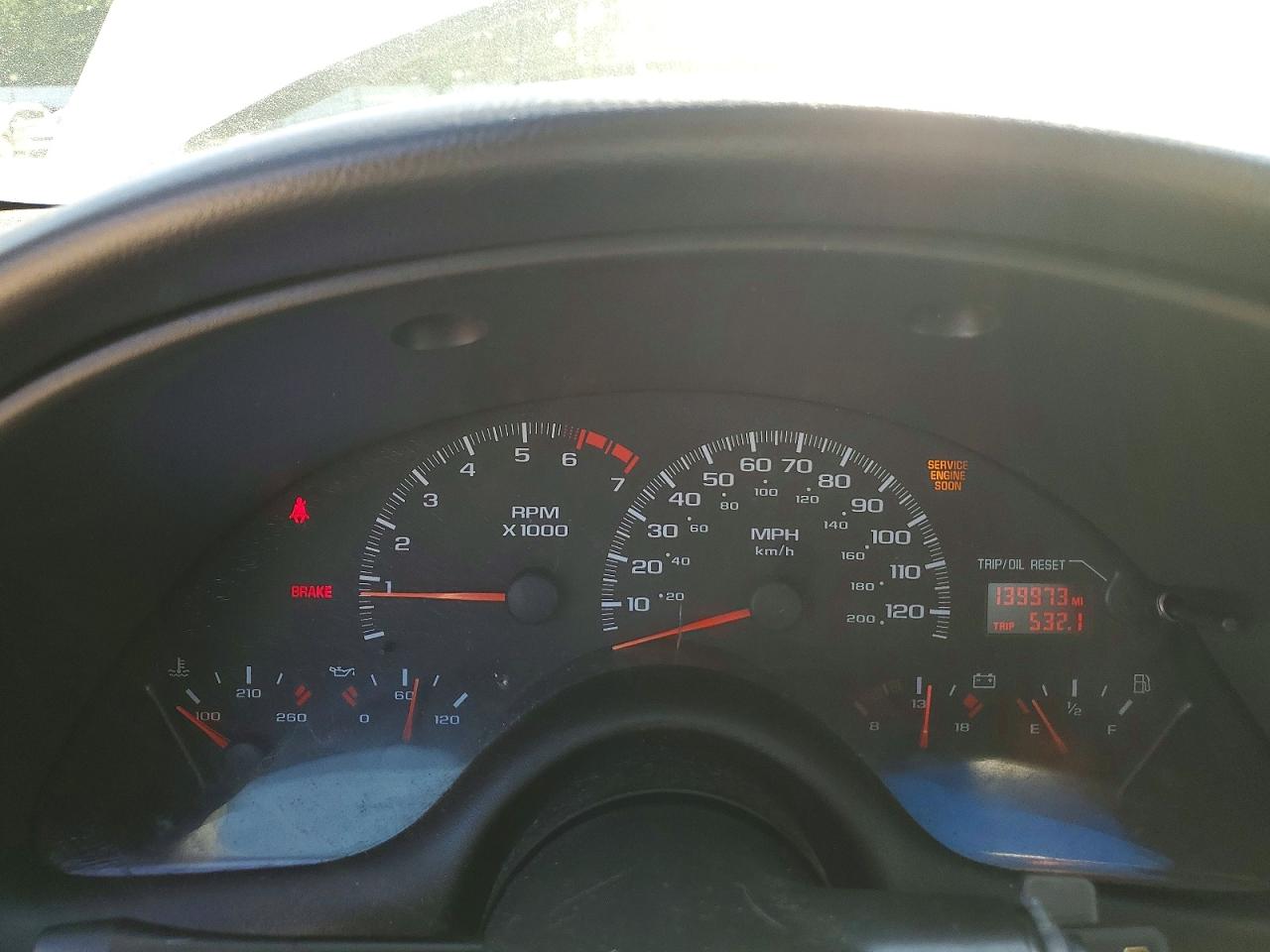 2000 Chevrolet Camaro Серебряный vin: 2G1FP22K2Y2141719