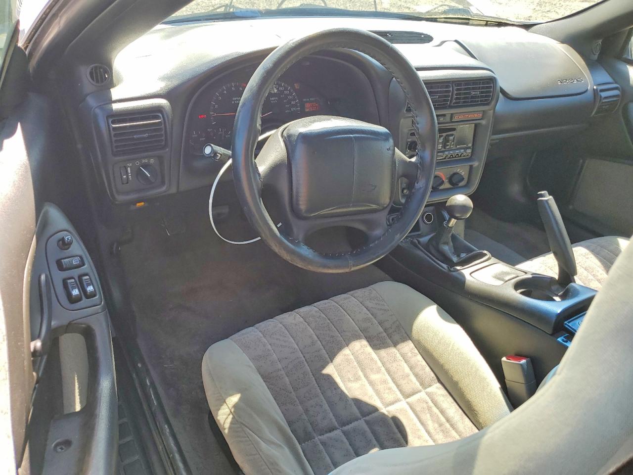 2000 Chevrolet Camaro Серебряный vin: 2G1FP22K2Y2141719