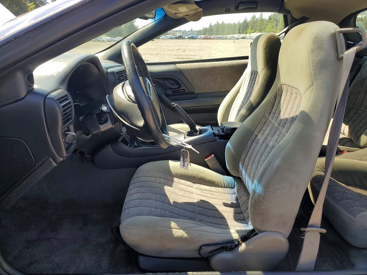 2000 Chevrolet Camaro Серебряный vin: 2G1FP22K2Y2141719