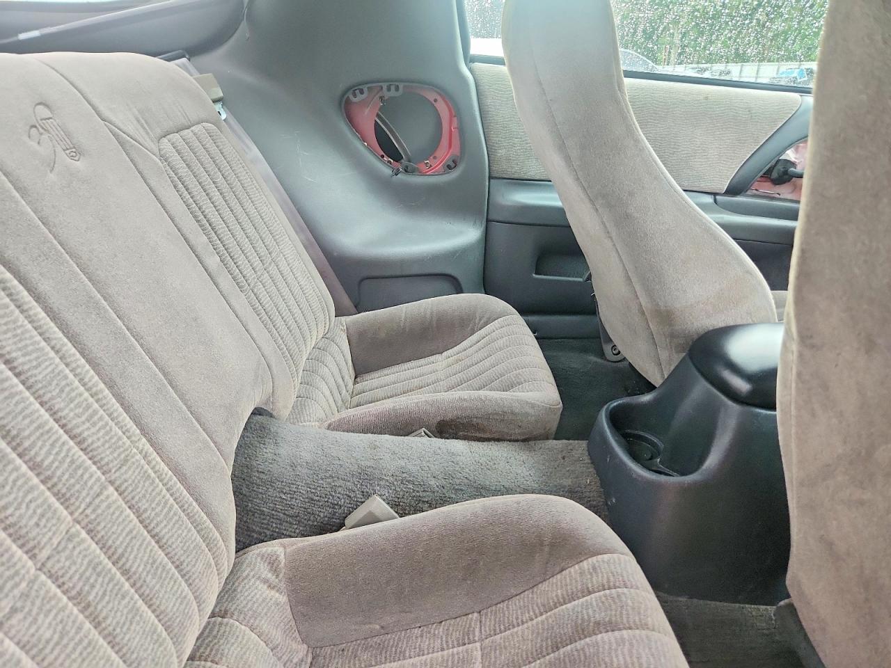 1997 Chevrolet Camaro Base Красный vin: 2G1FP22K3V2109955