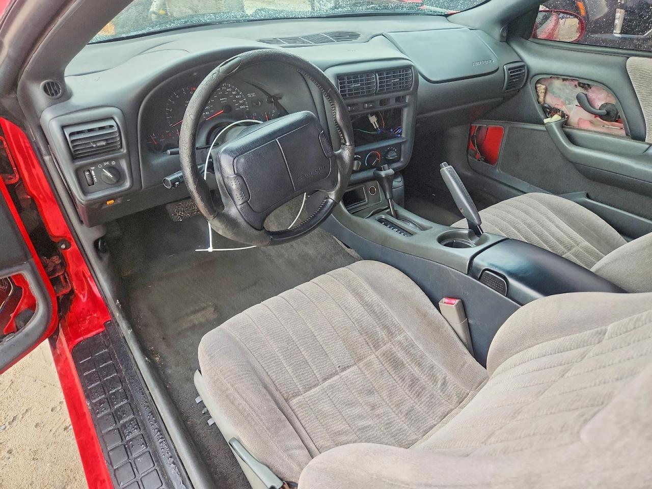 1997 Chevrolet Camaro Base Красный vin: 2G1FP22K3V2109955