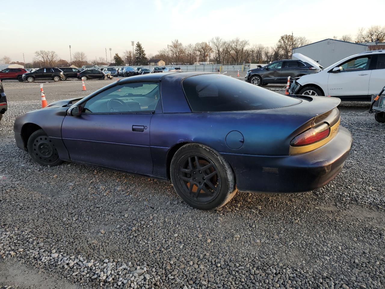 1998 Chevrolet Camaro Двухцветный vin: 2G1FP22K3W2153598
