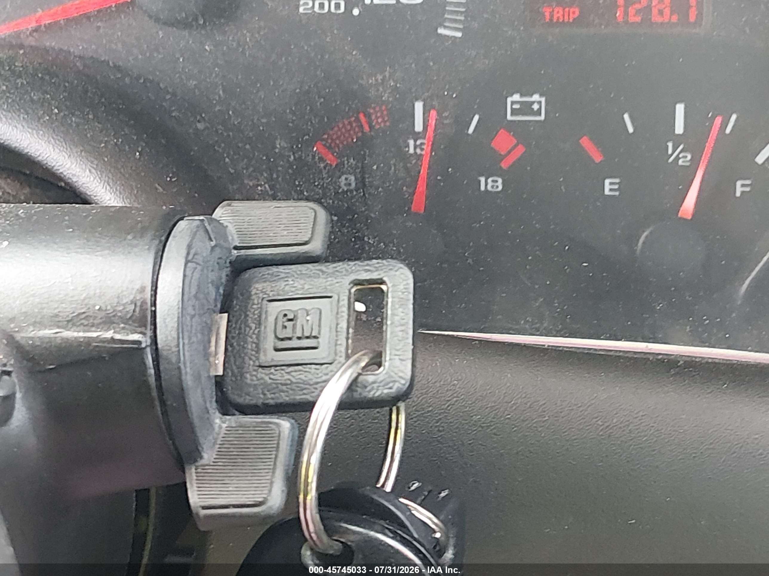 2000 Chevrolet Camaro   Silver vin: 2G1FP22K3Y2134973