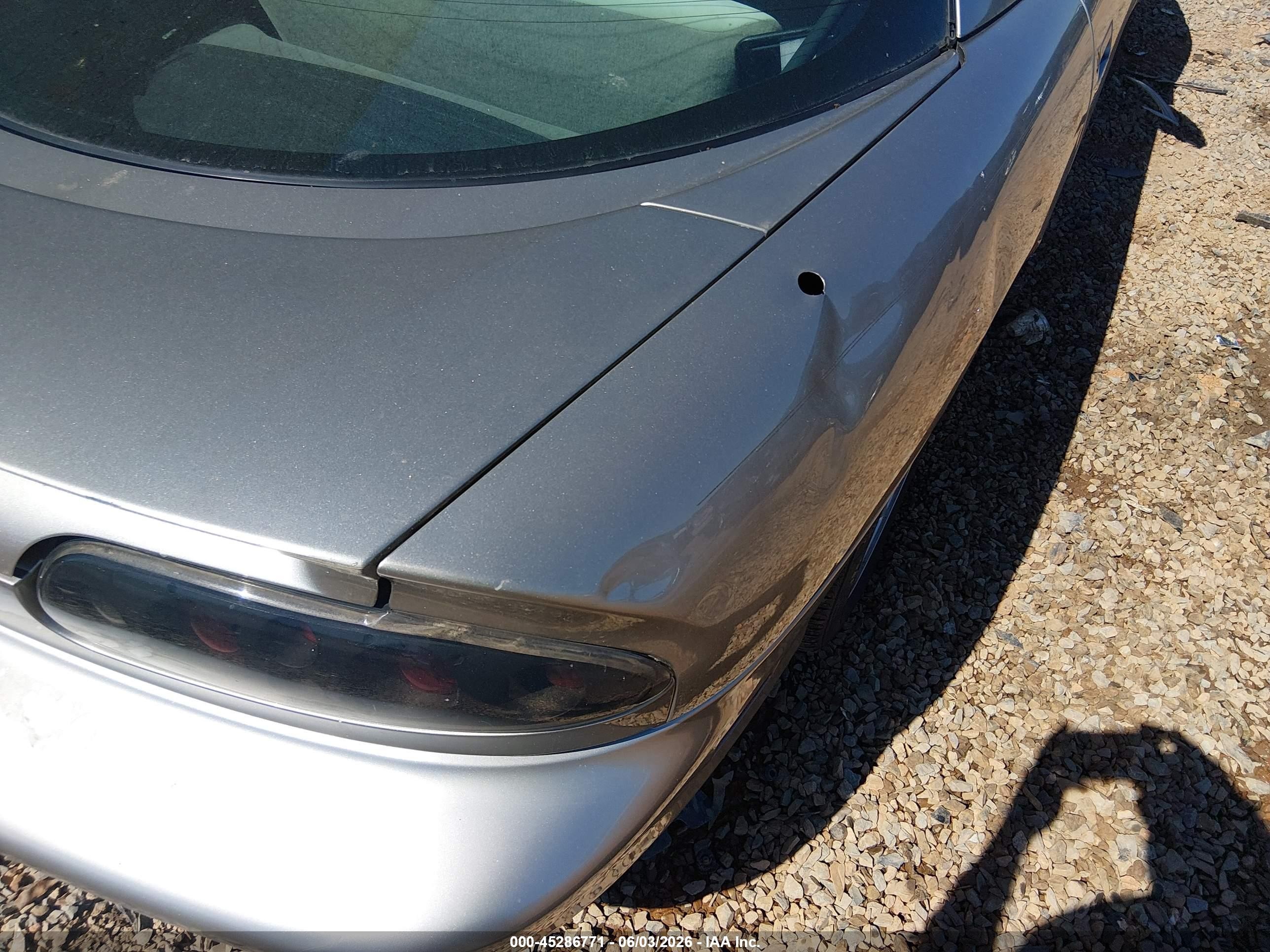 2001 Chevrolet Camaro   Tan vin: 2G1FP22K412114902