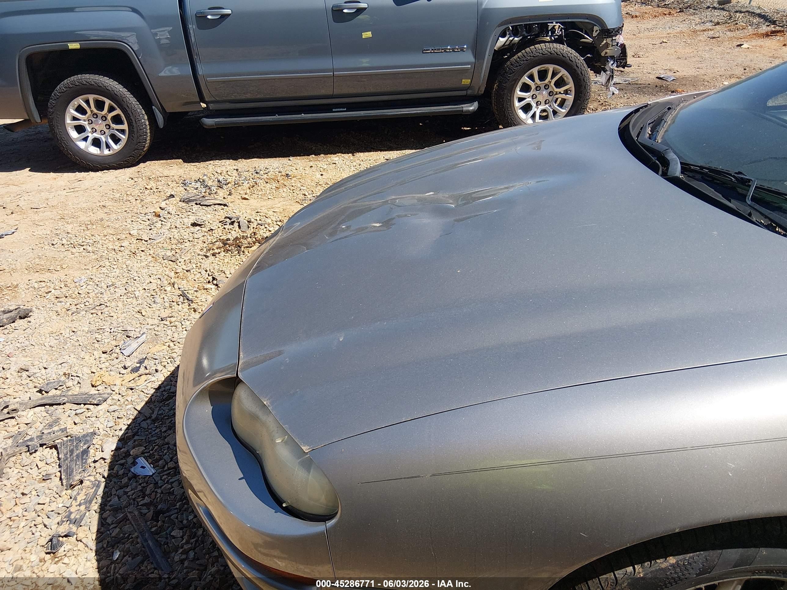 2001 Chevrolet Camaro   Tan vin: 2G1FP22K412114902