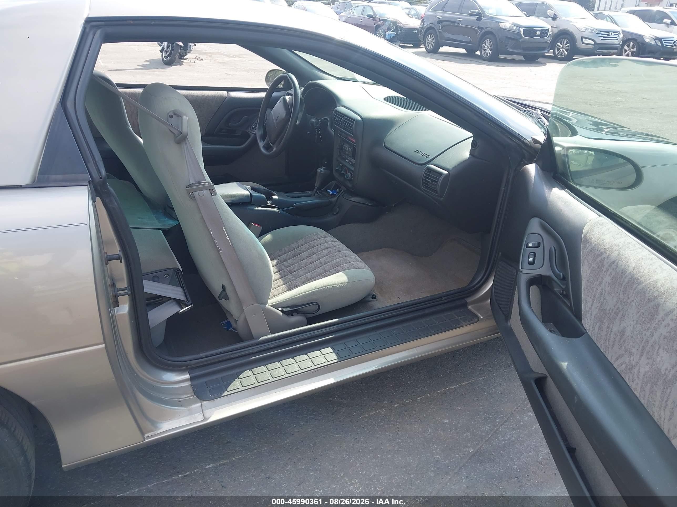 2001 Chevrolet Camaro   Silver vin: 2G1FP22K412114902