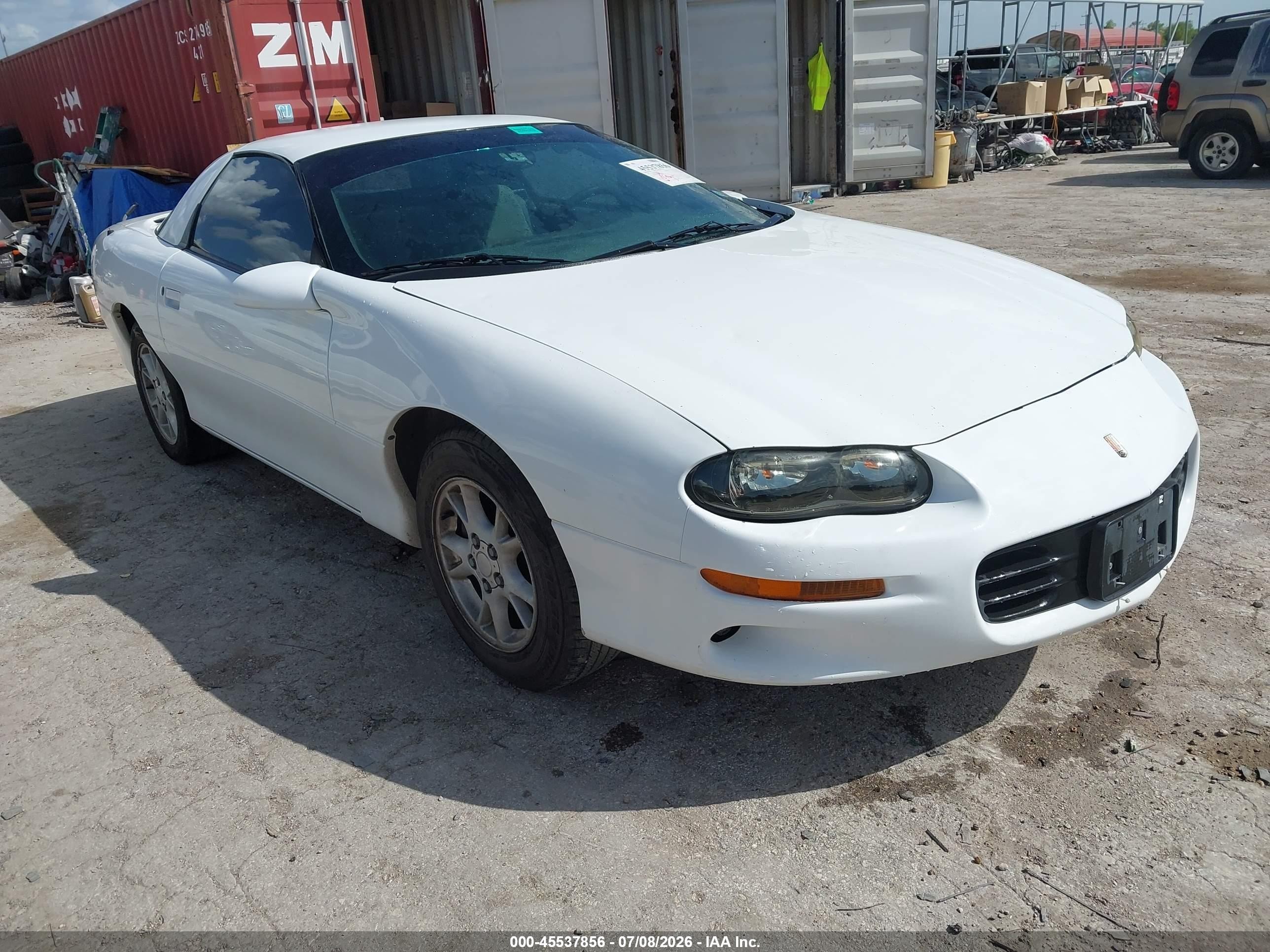 2002 Chevrolet Camaro   White vin: 2G1FP22K422137274