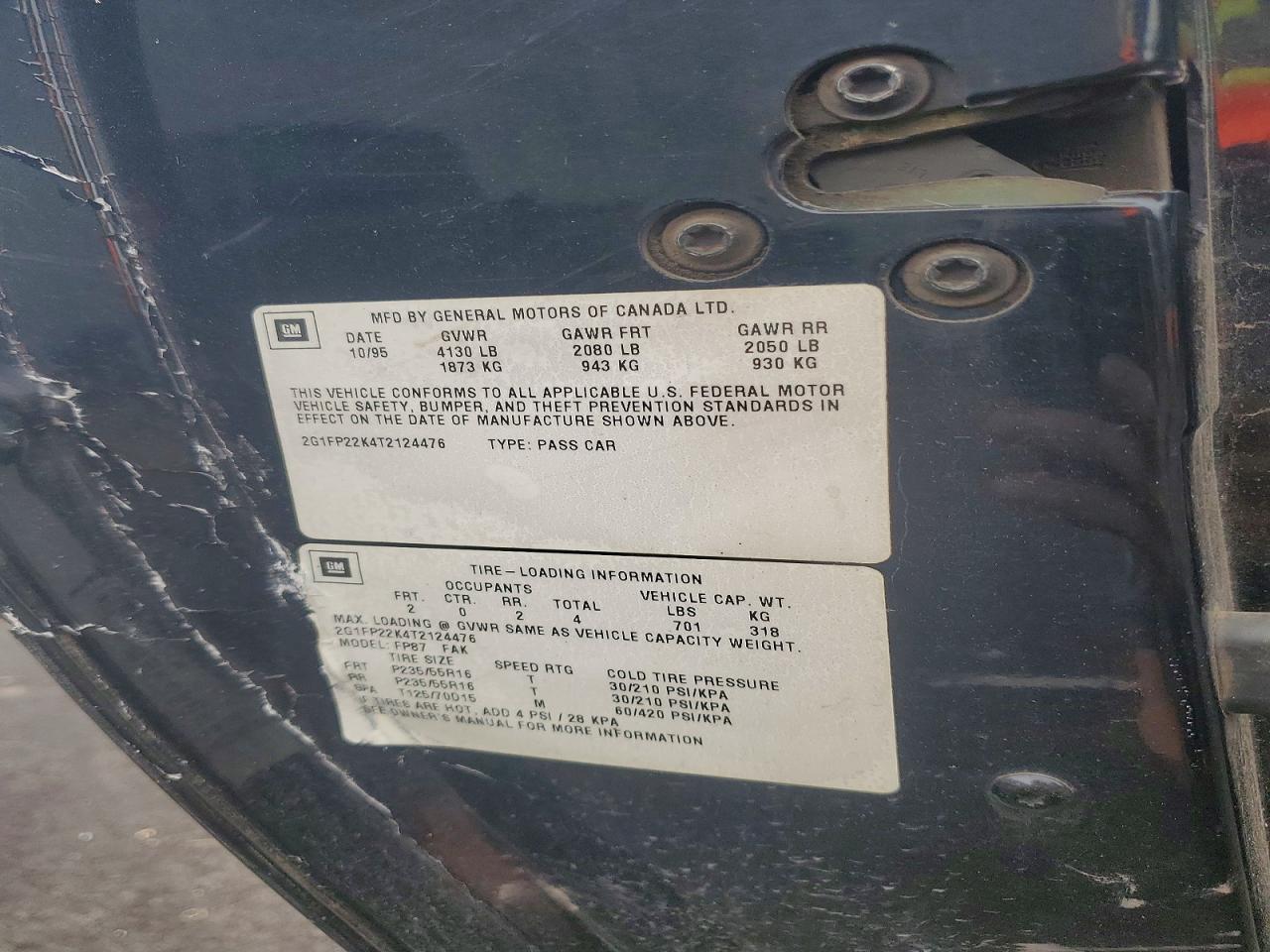 1996 Chevrolet Camaro Base Black vin: 2G1FP22K4T2124476