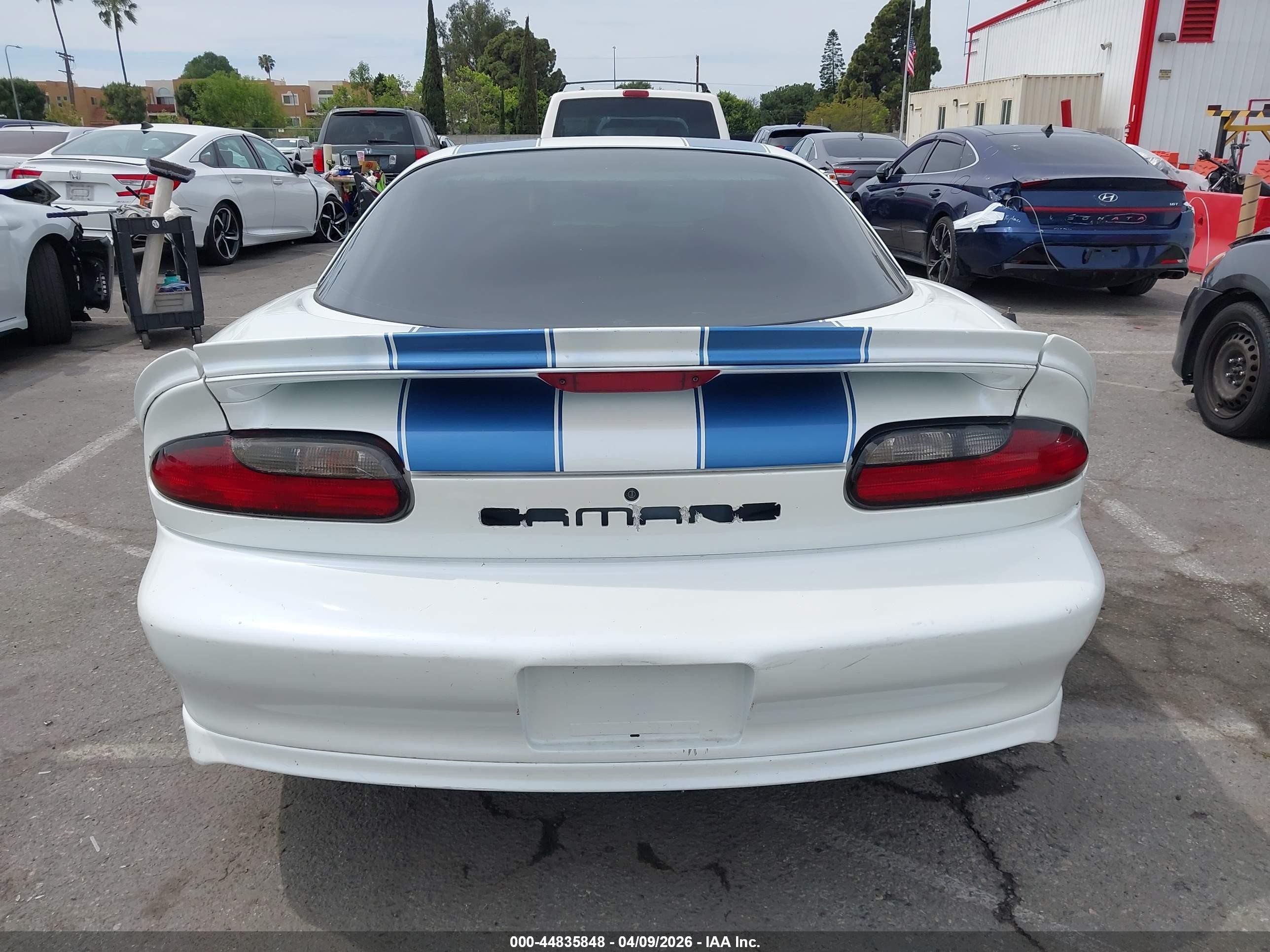 1997 Chevrolet Camaro Rs White vin: 2G1FP22K4V2133424