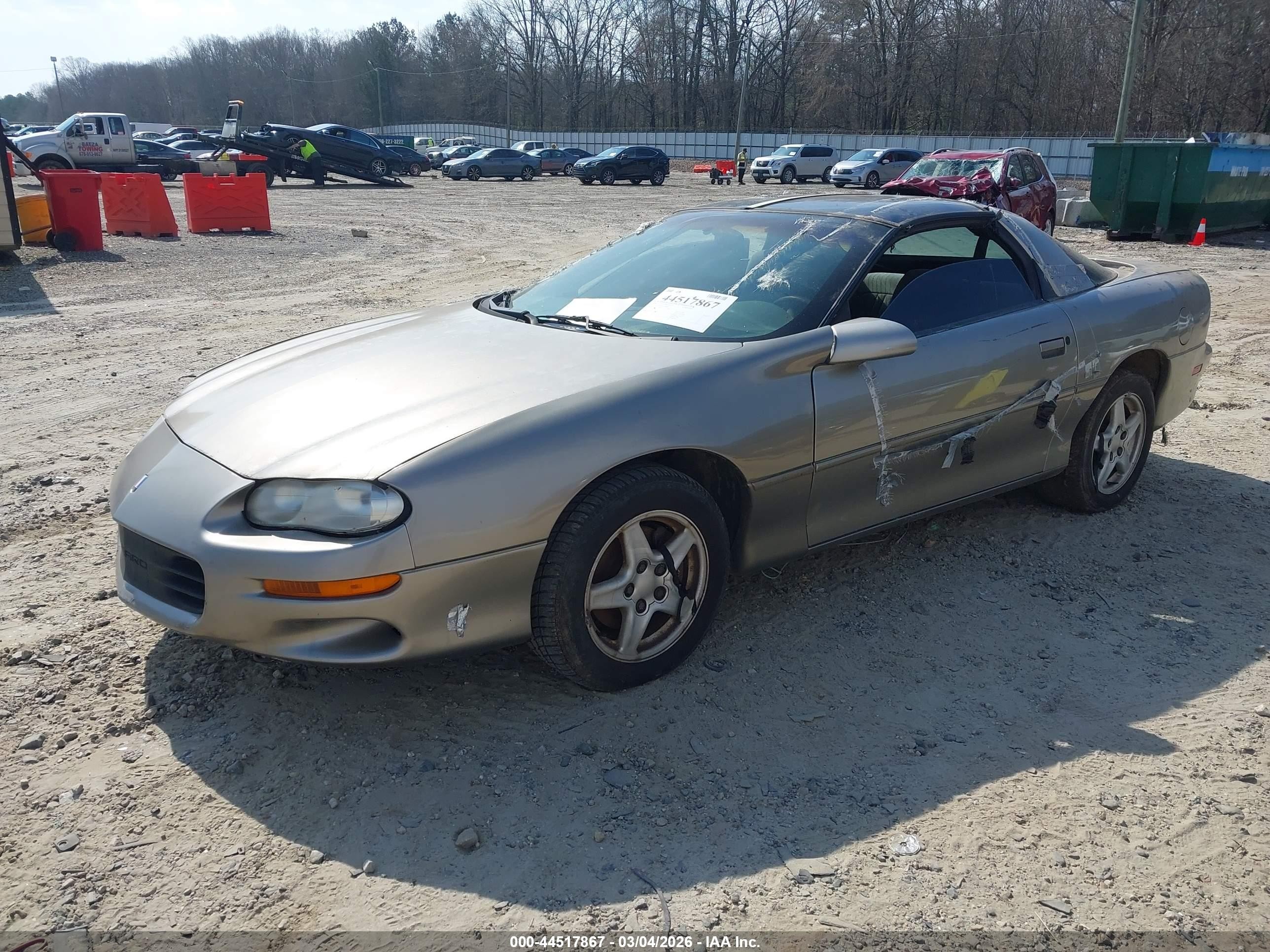 1999 Chevrolet Camaro   Beige vin: 2G1FP22K4X2102869