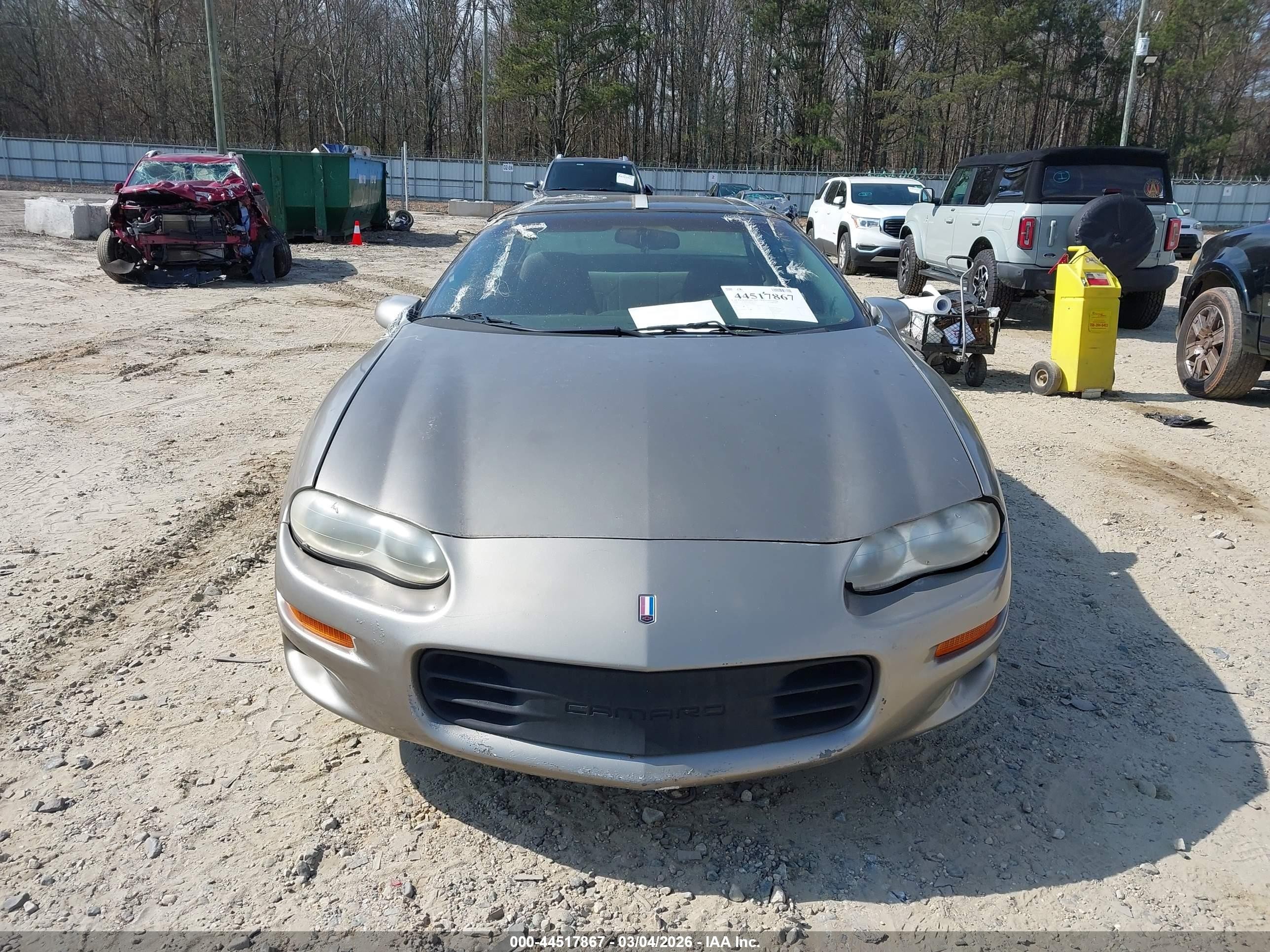 1999 Chevrolet Camaro   Beige vin: 2G1FP22K4X2102869