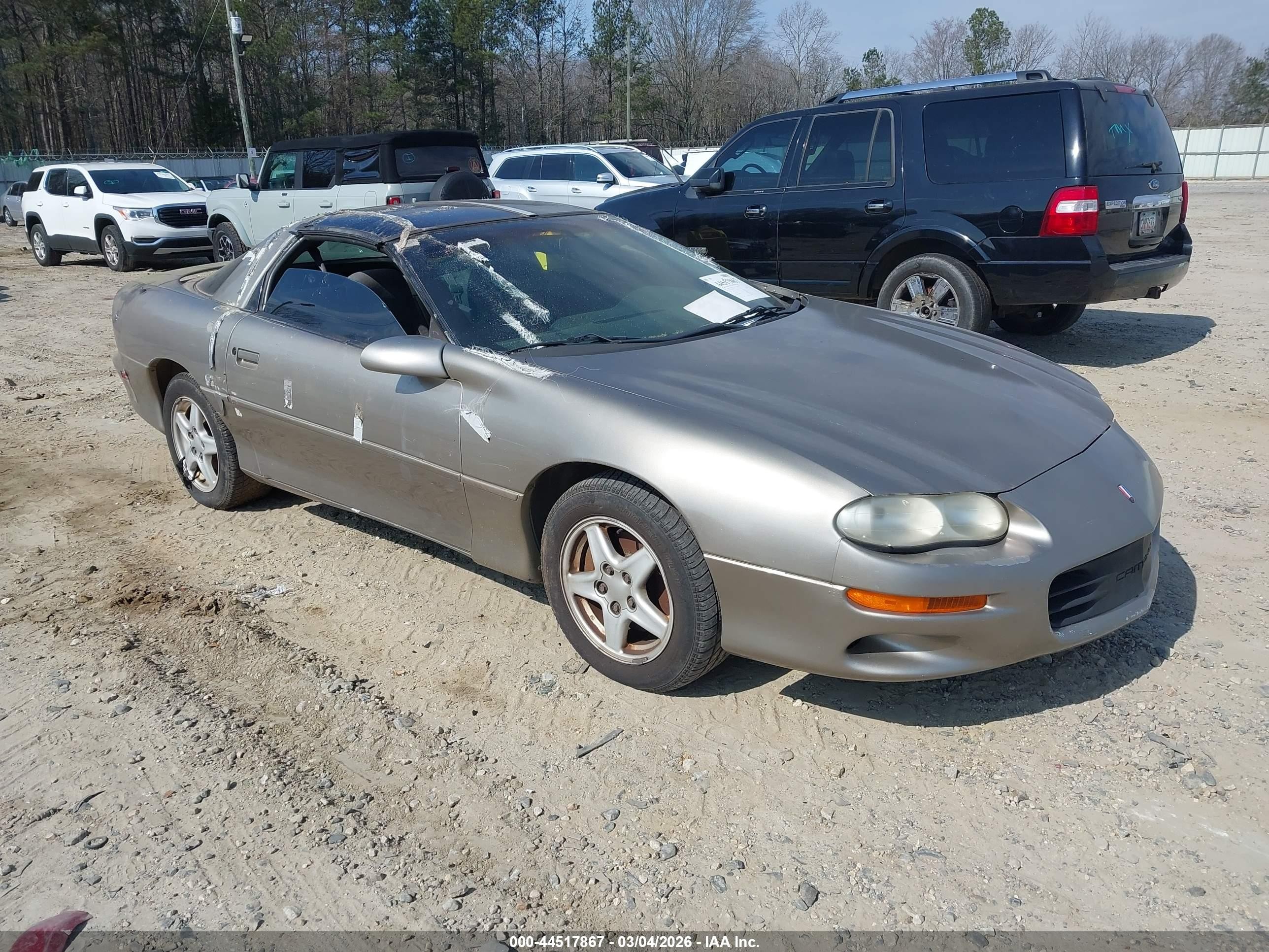 1999 Chevrolet Camaro   Beige vin: 2G1FP22K4X2102869