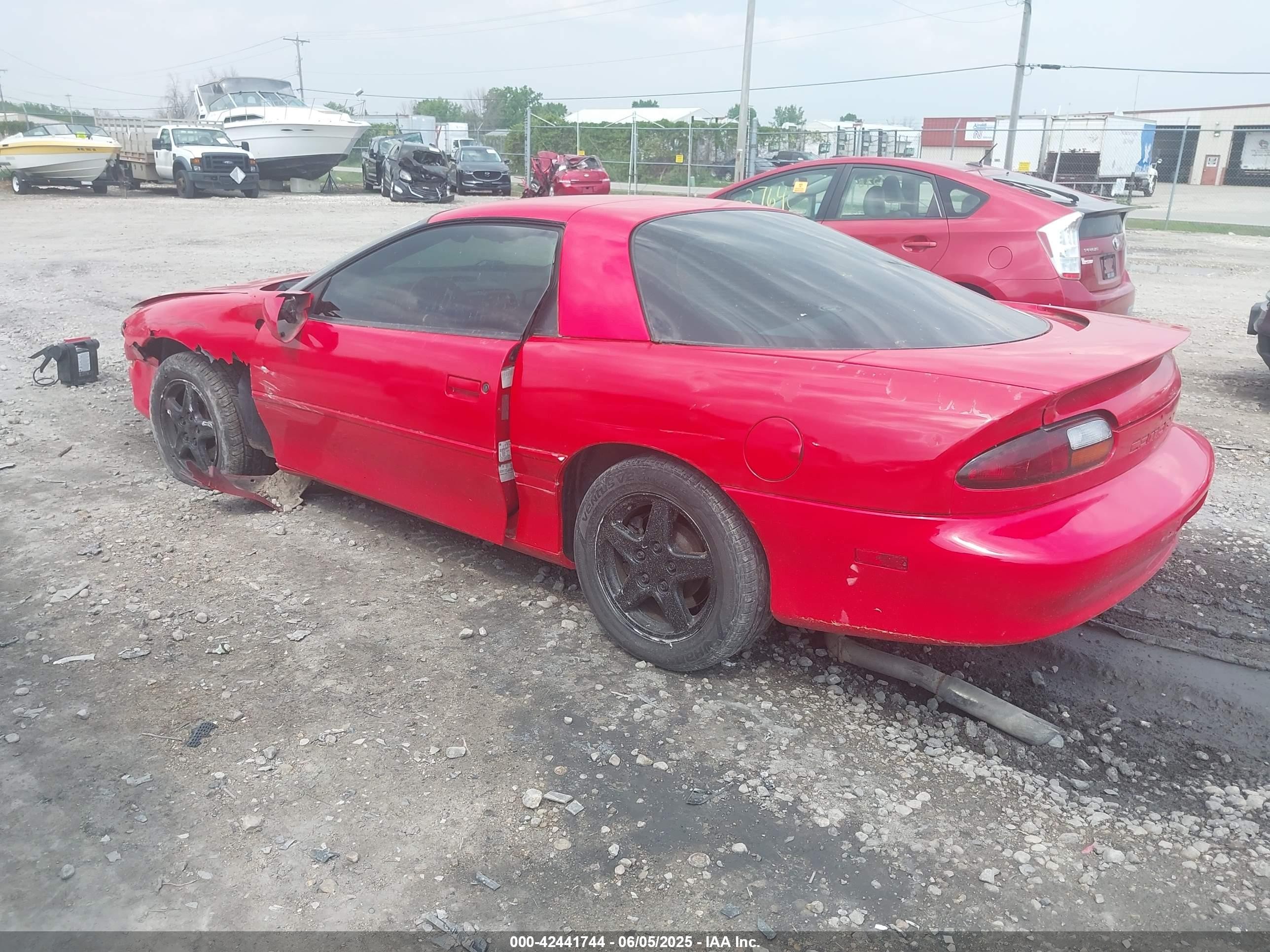 1999 Chevrolet Camaro   Red vin: 2G1FP22K4X2107196