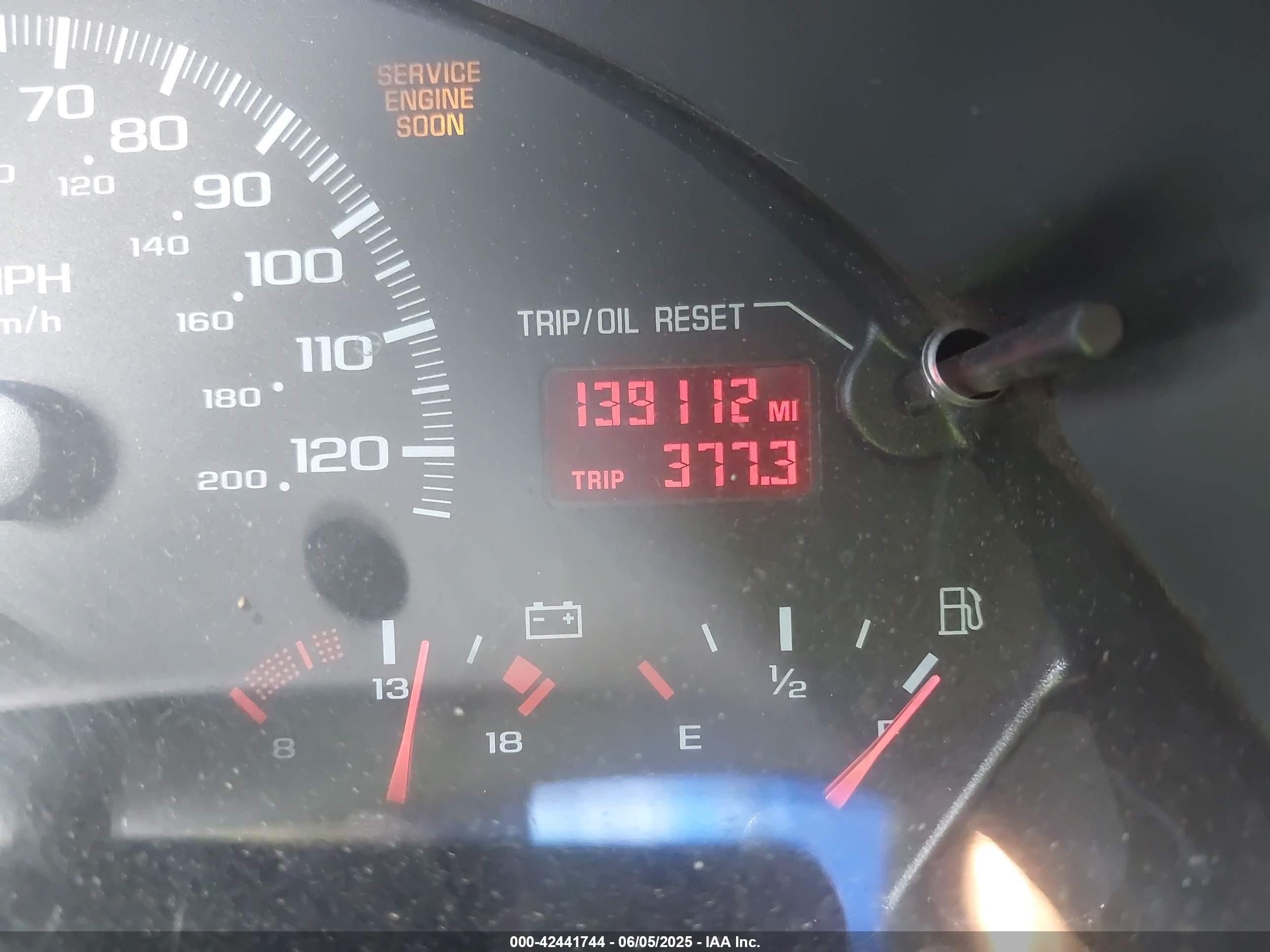 1999 Chevrolet Camaro   Red vin: 2G1FP22K4X2107196
