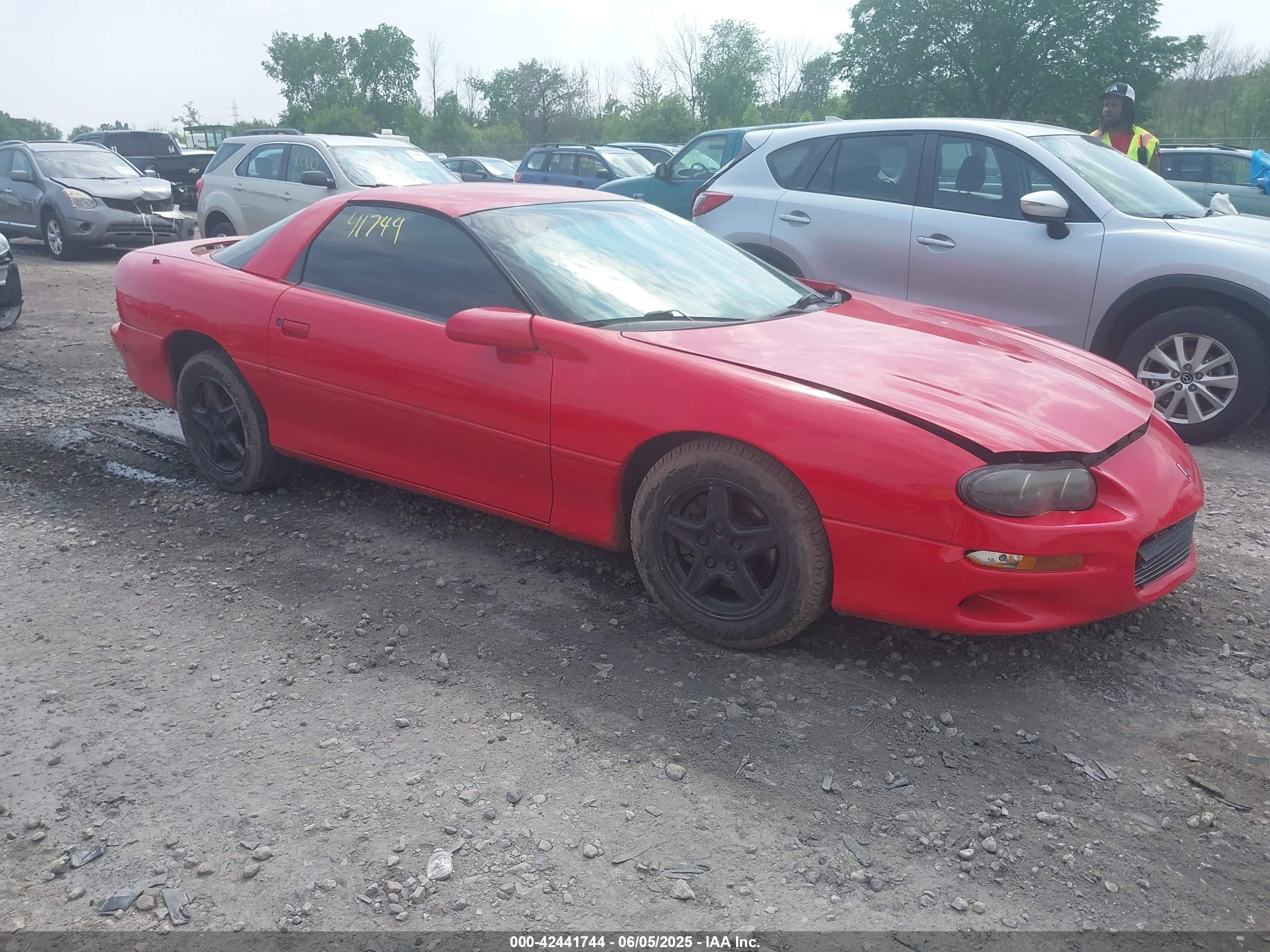 1999 Chevrolet Camaro   Красный vin: 2G1FP22K4X2107196