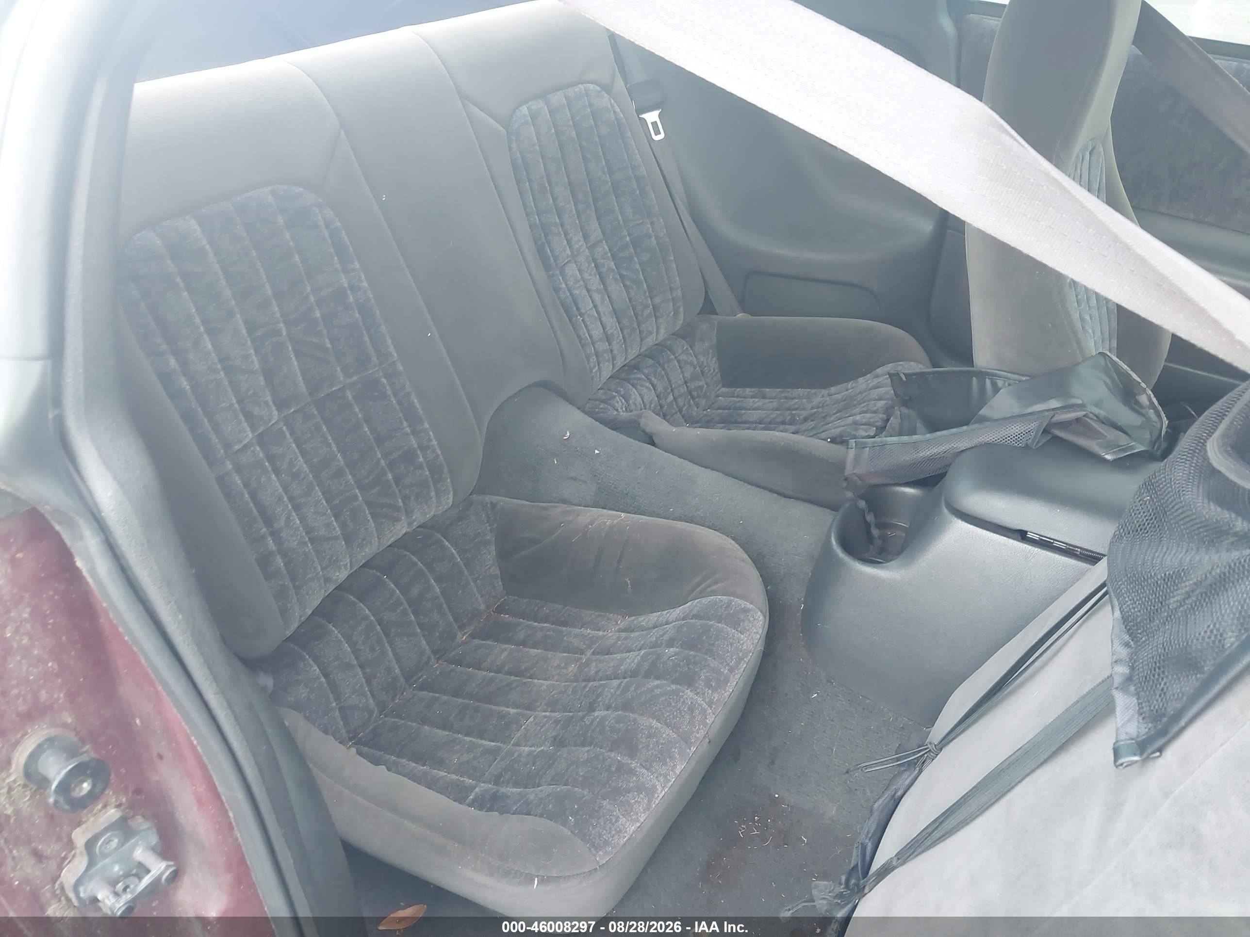 2000 Chevrolet Camaro   Burgundy vin: 2G1FP22K4Y2123111