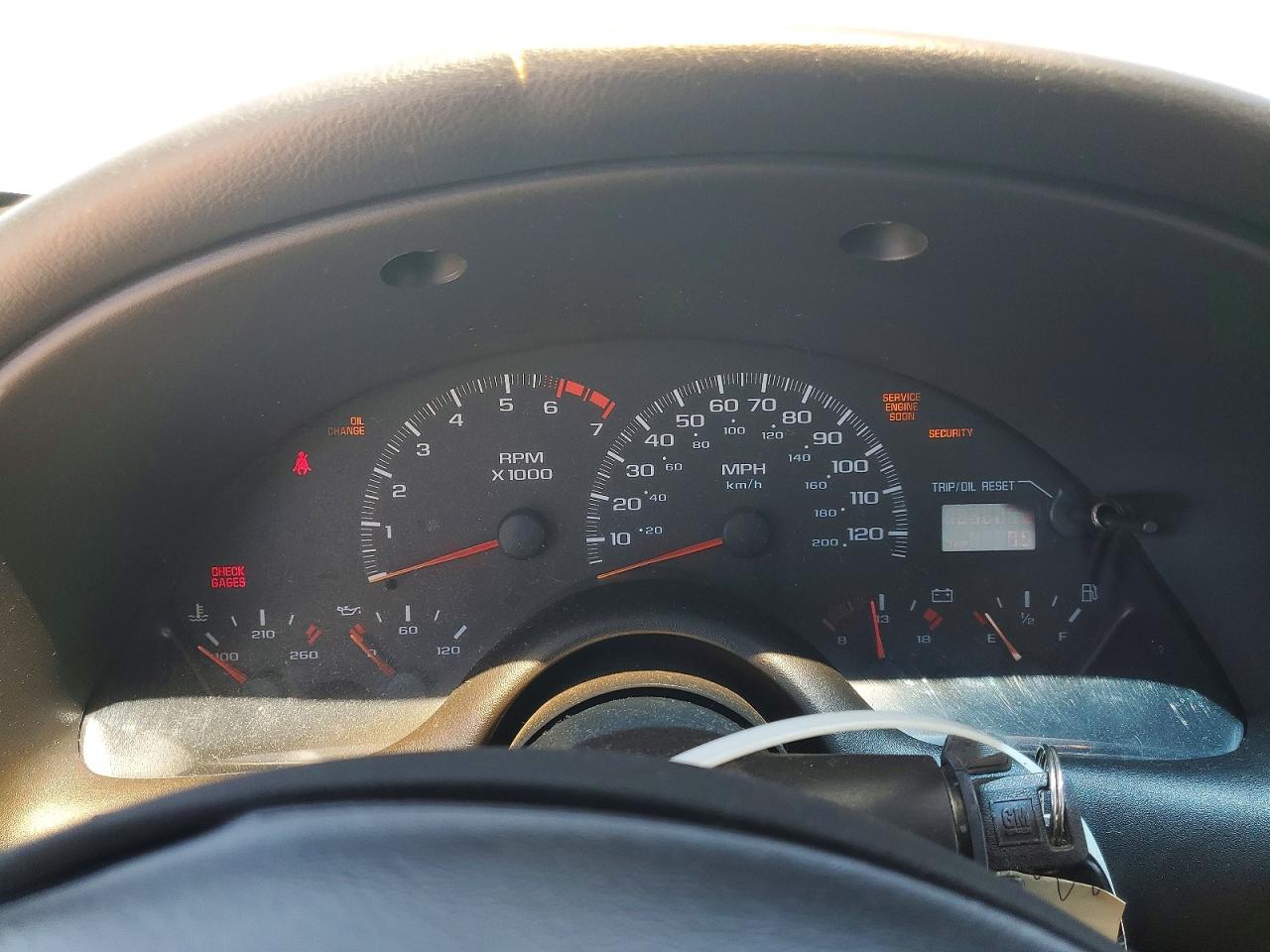 2001 Chevrolet Camaro White vin: 2G1FP22K512131594