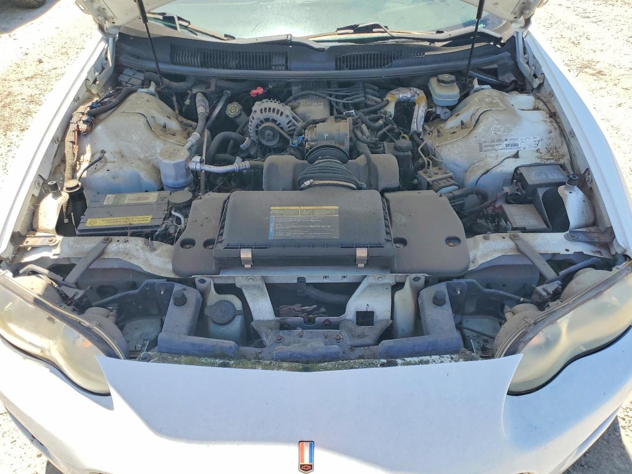 2001 Chevrolet Camaro White vin: 2G1FP22K512131594