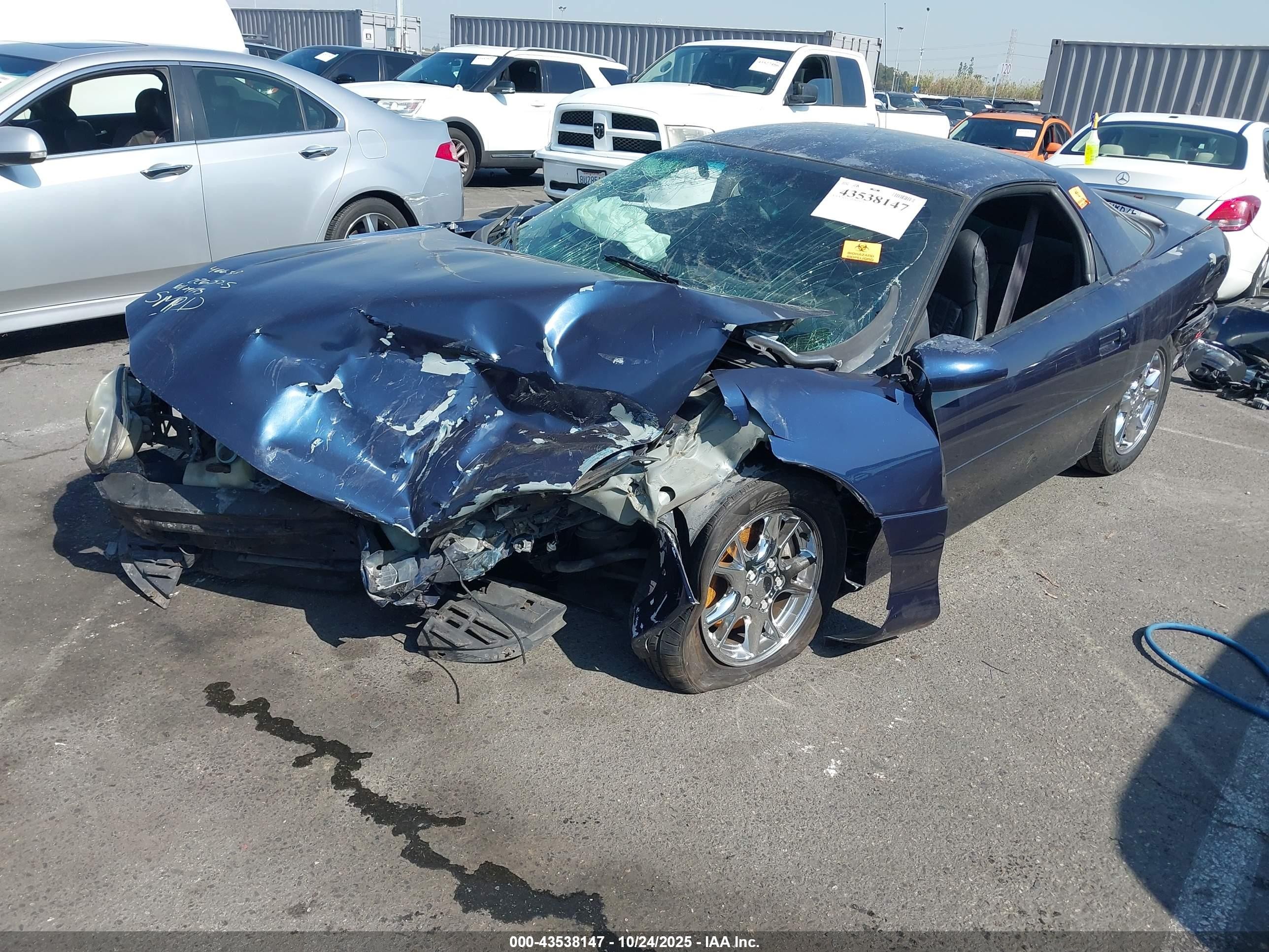 2002 Chevrolet Camaro   Синий vin: 2G1FP22K522123741