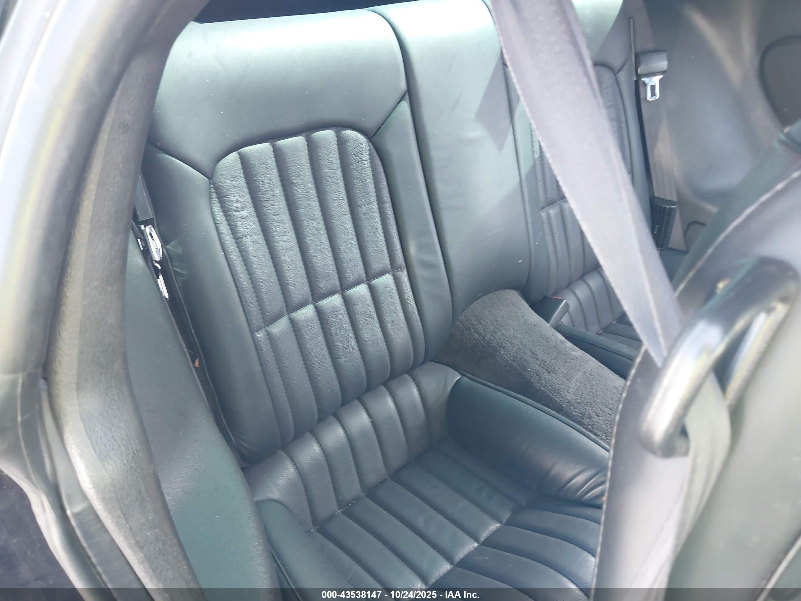 2002 Chevrolet Camaro   Синий vin: 2G1FP22K522123741