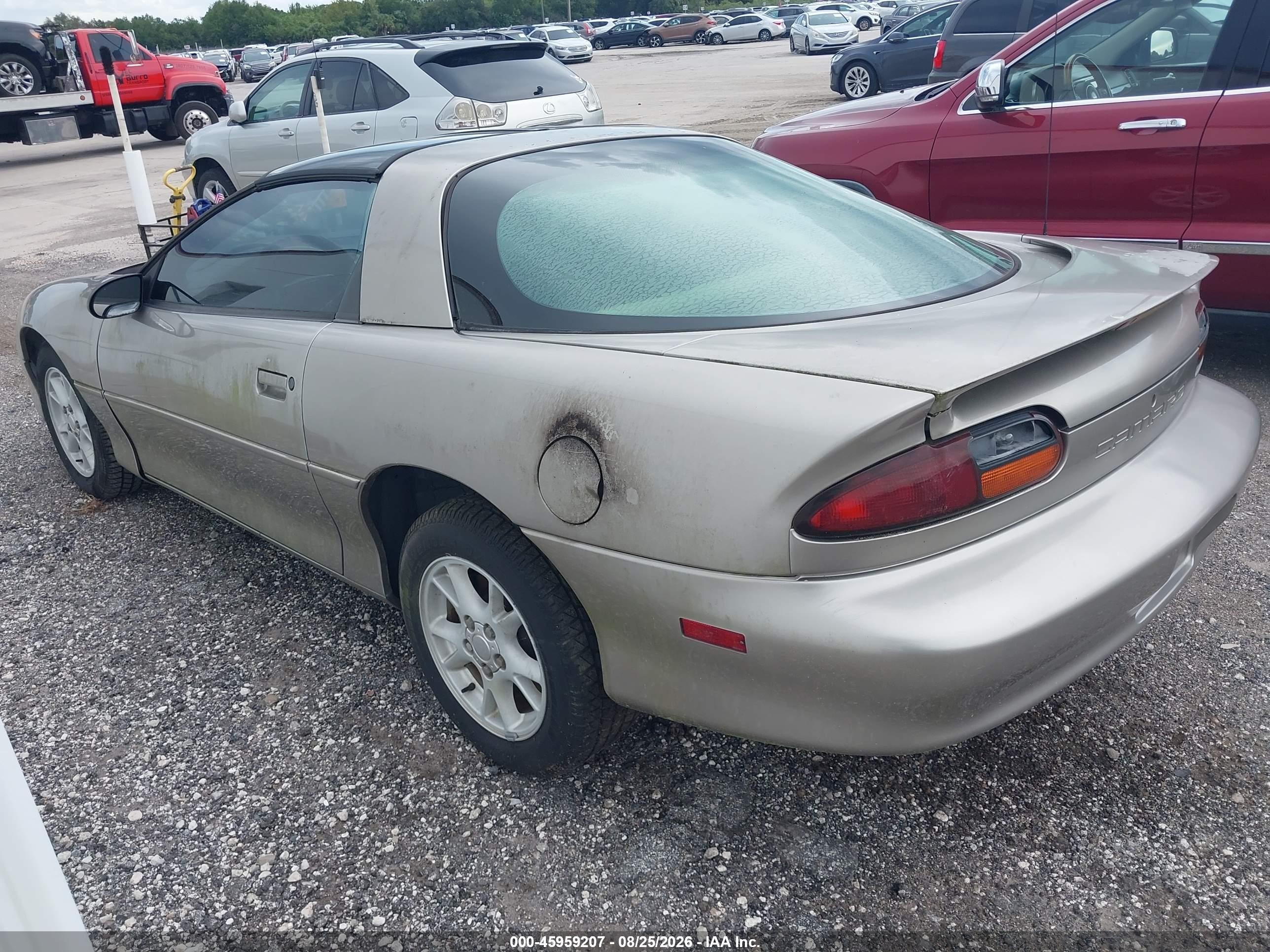 2002 Chevrolet Camaro   Beige vin: 2G1FP22K522136344