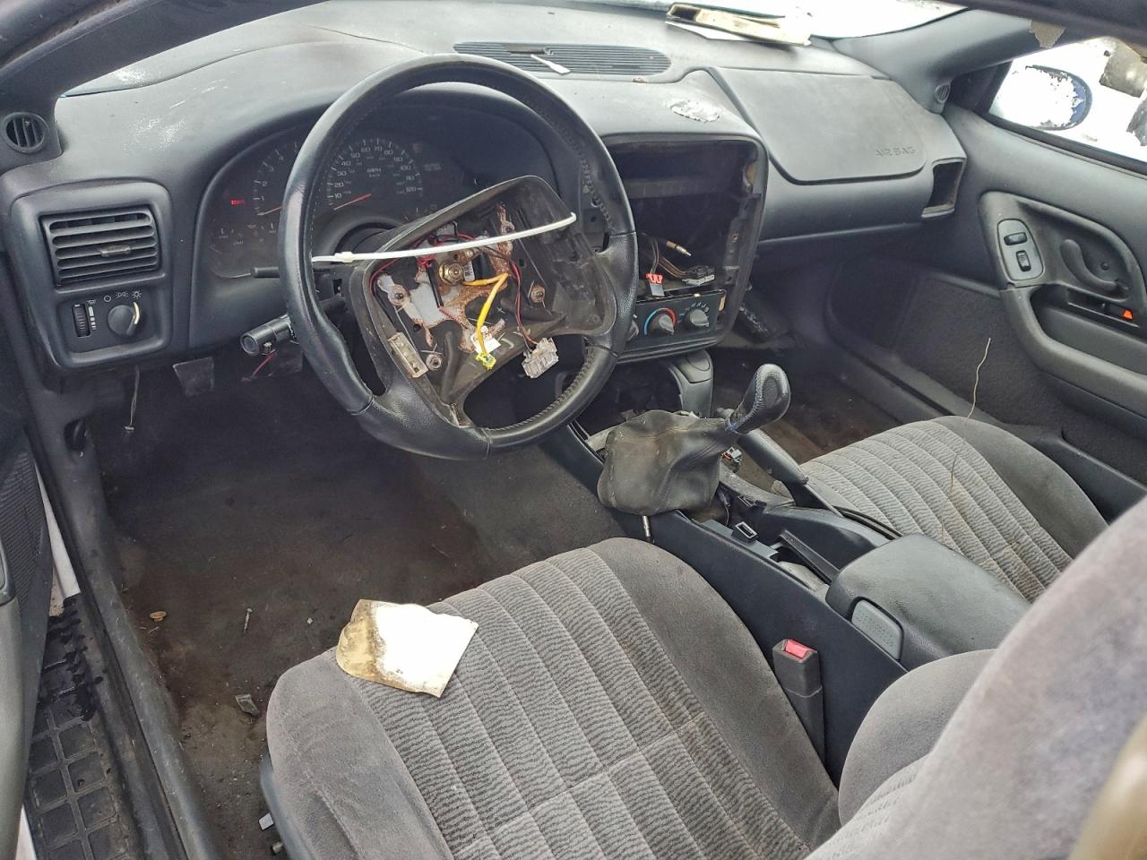 1997 Chevrolet Camaro Base White vin: 2G1FP22K5V2127003