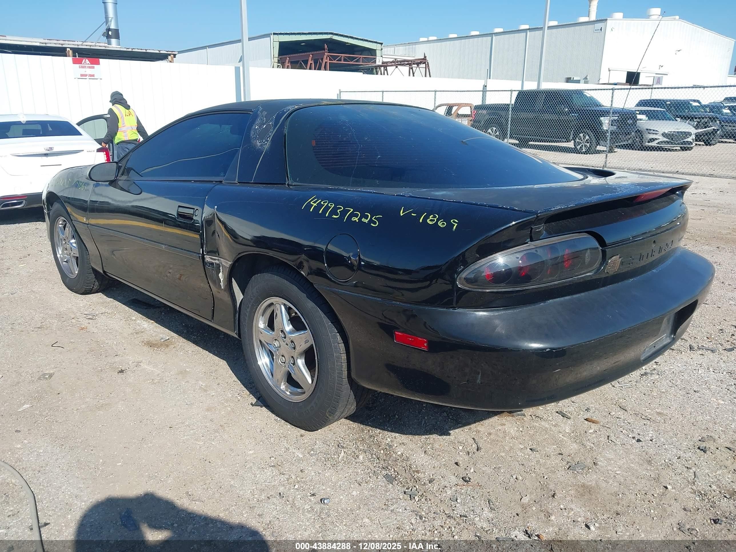 1999 Chevrolet Camaro   Black vin: 2G1FP22K5X2111869