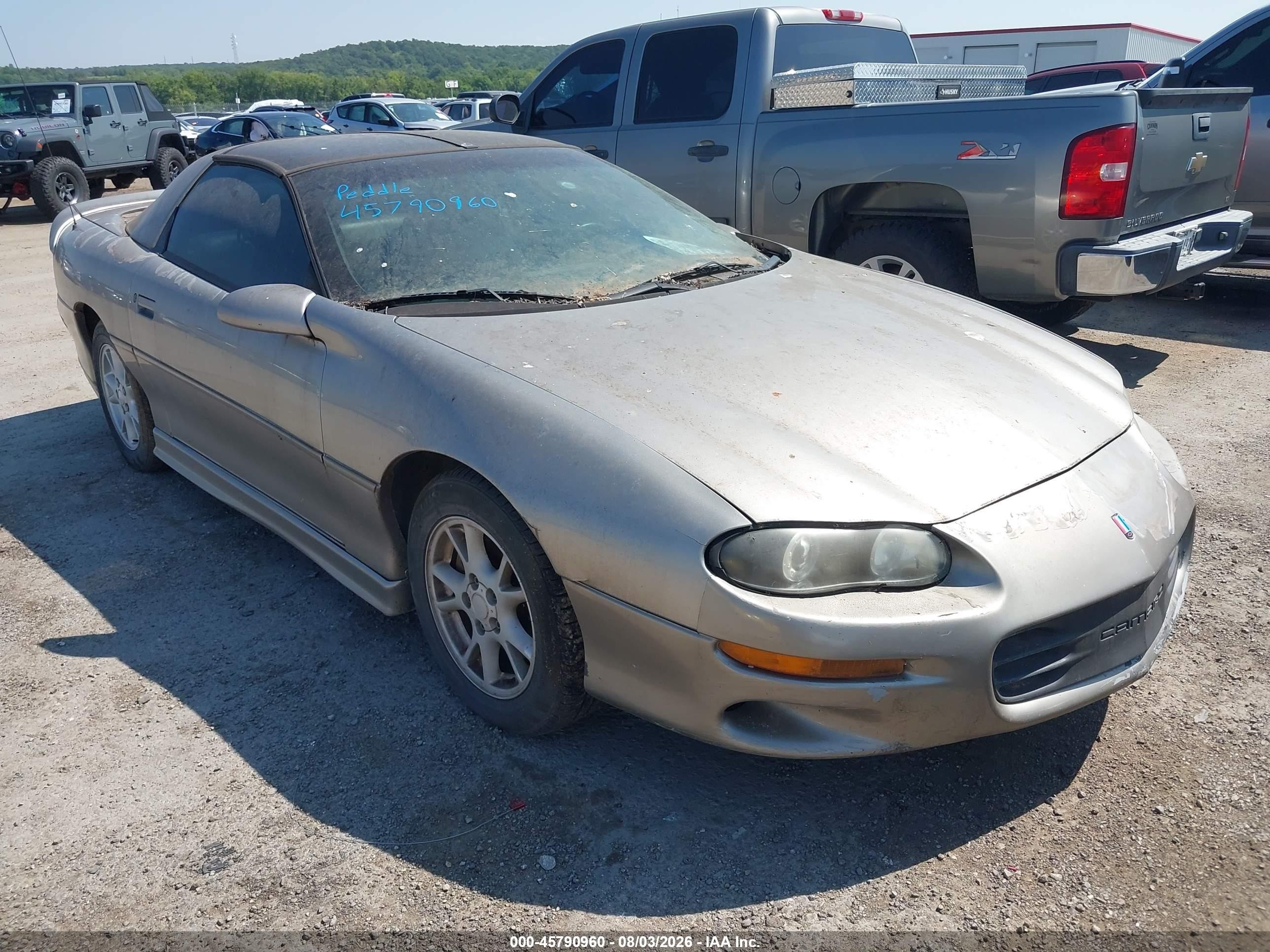 2002 Chevrolet Camaro   Gray vin: 2G1FP22K622105622
