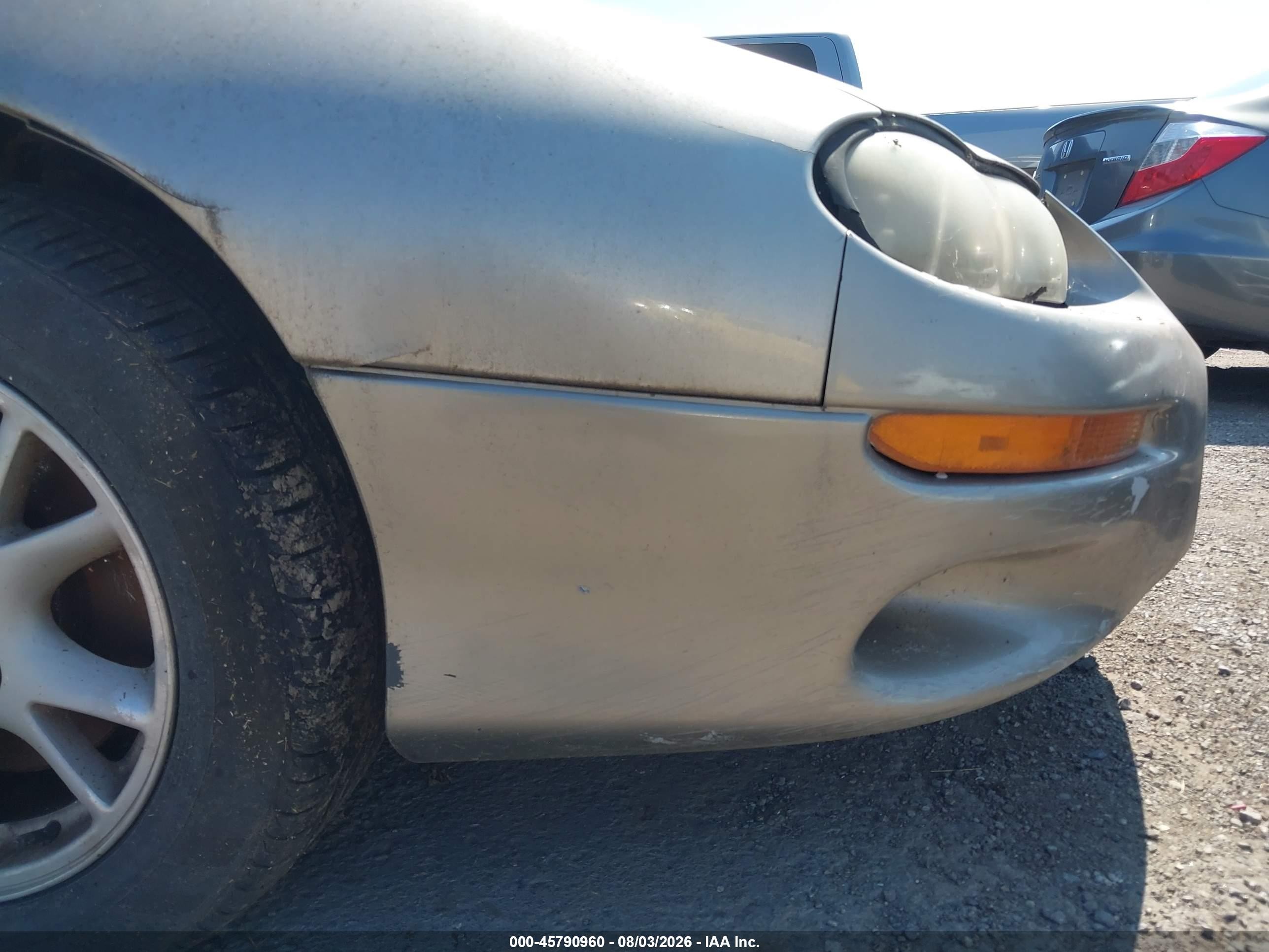 2002 Chevrolet Camaro   Gray vin: 2G1FP22K622105622