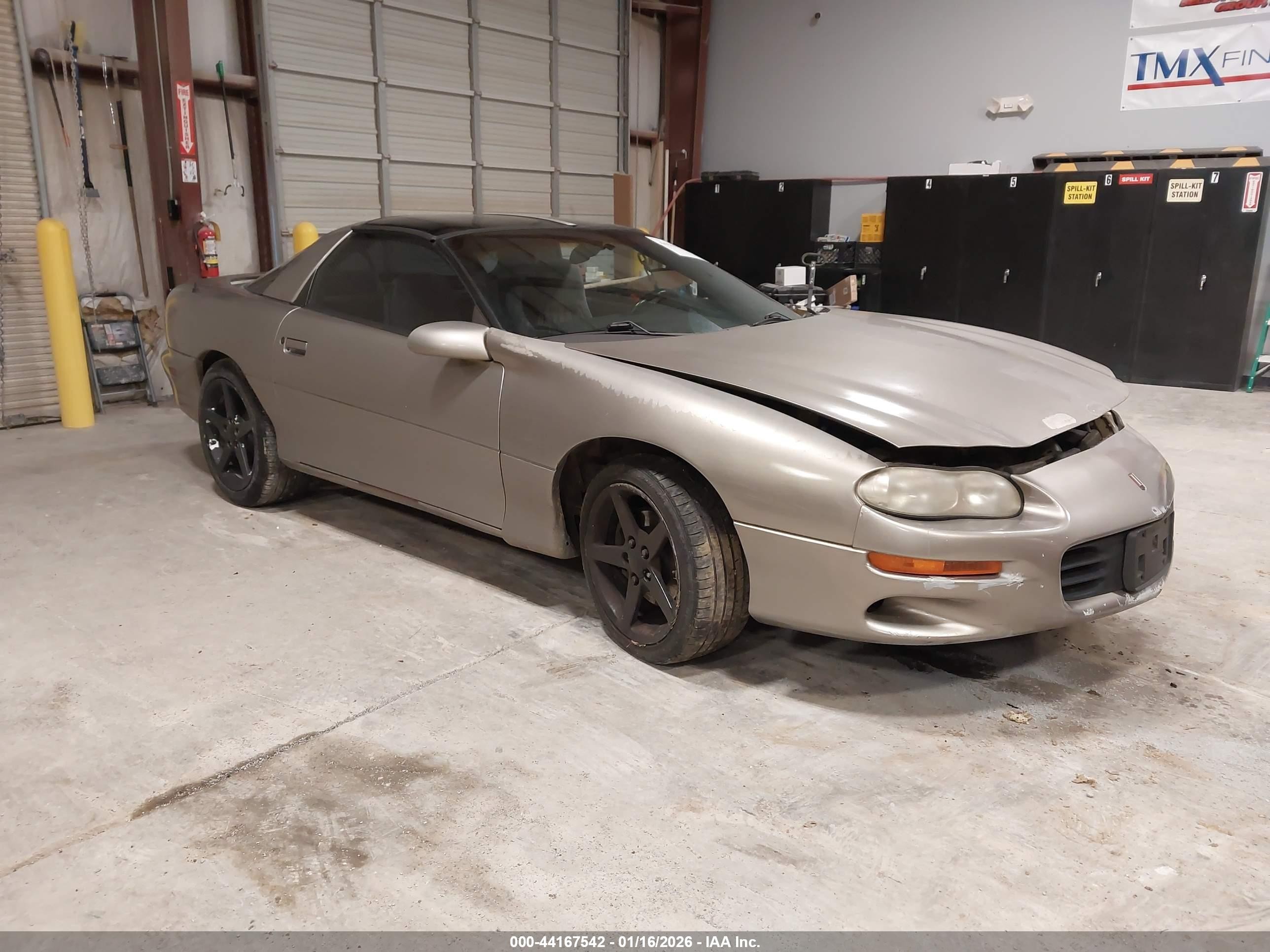 1999 Chevrolet Camaro   Beige vin: 2G1FP22K6X2105272