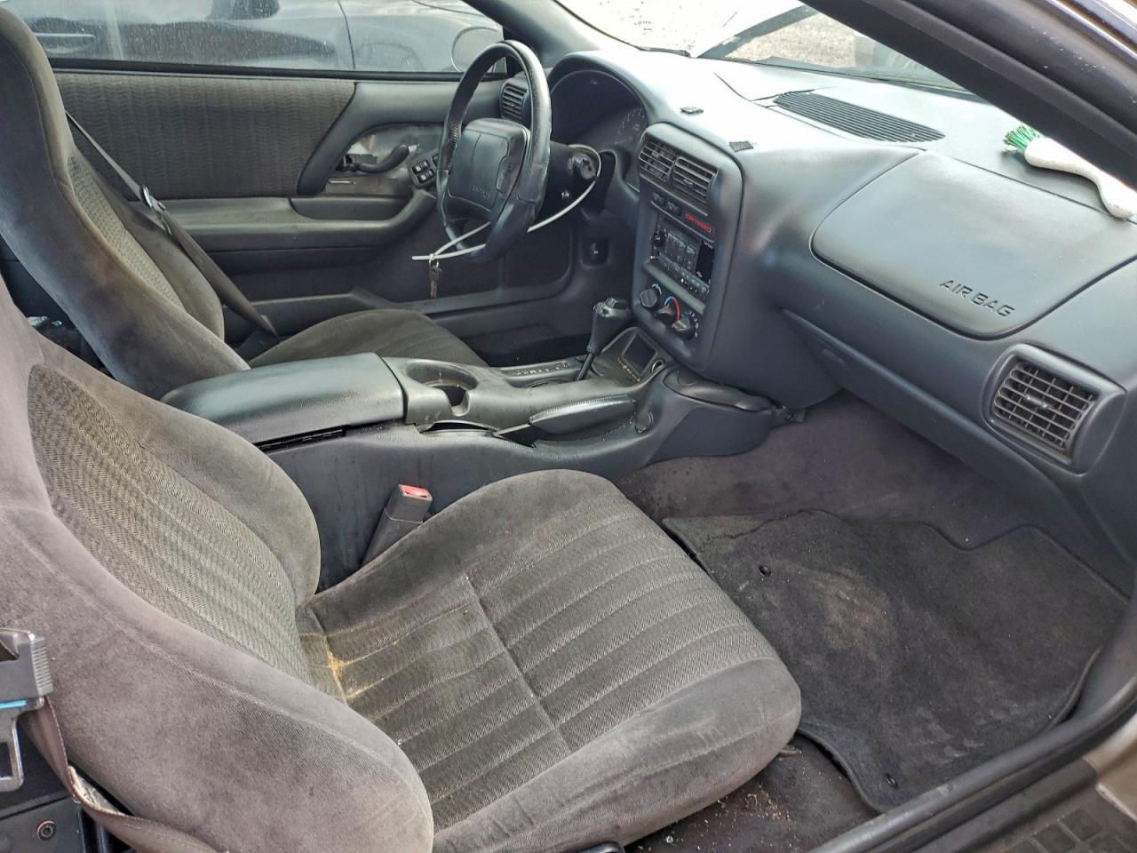 1999 Chevrolet Camaro Beige vin: 2G1FP22K6X2111394