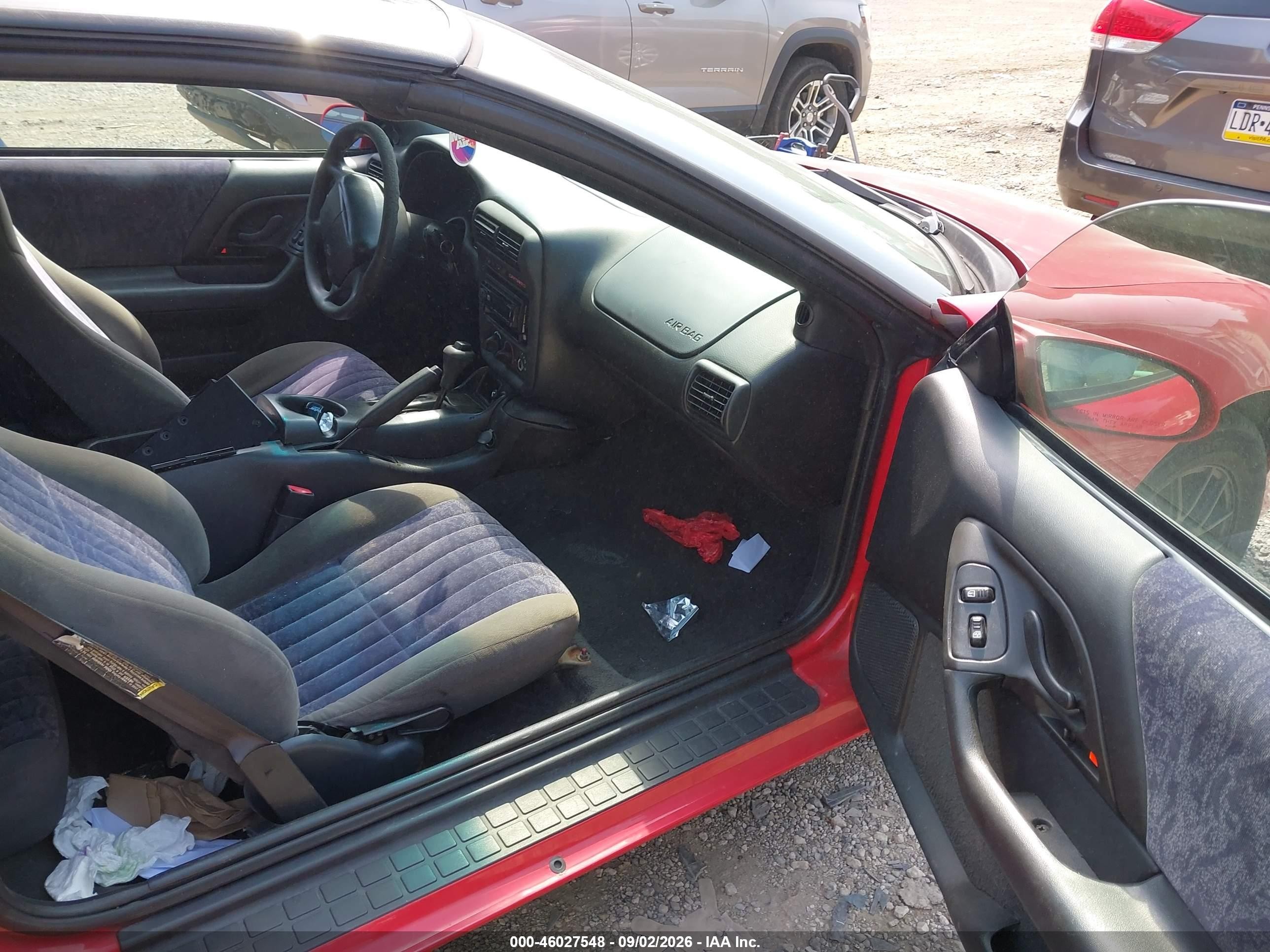 2001 Chevrolet Camaro   Красный vin: 2G1FP22K712150132