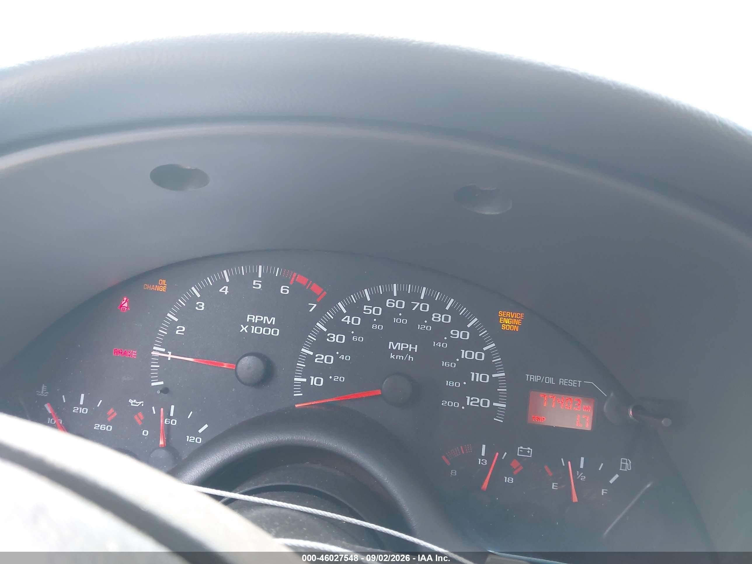 2001 Chevrolet Camaro   Красный vin: 2G1FP22K712150132