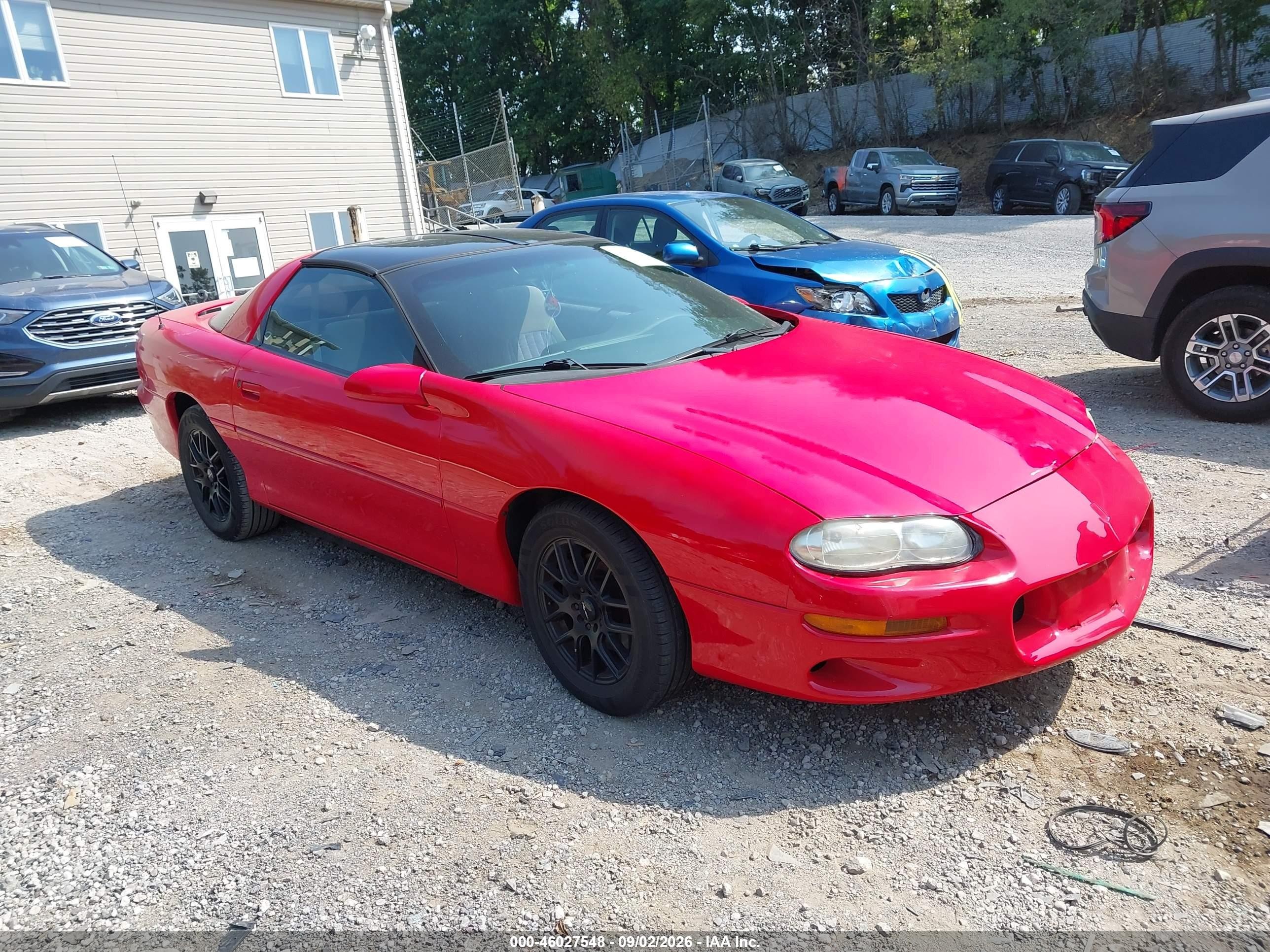 2001 Chevrolet Camaro   Красный vin: 2G1FP22K712150132