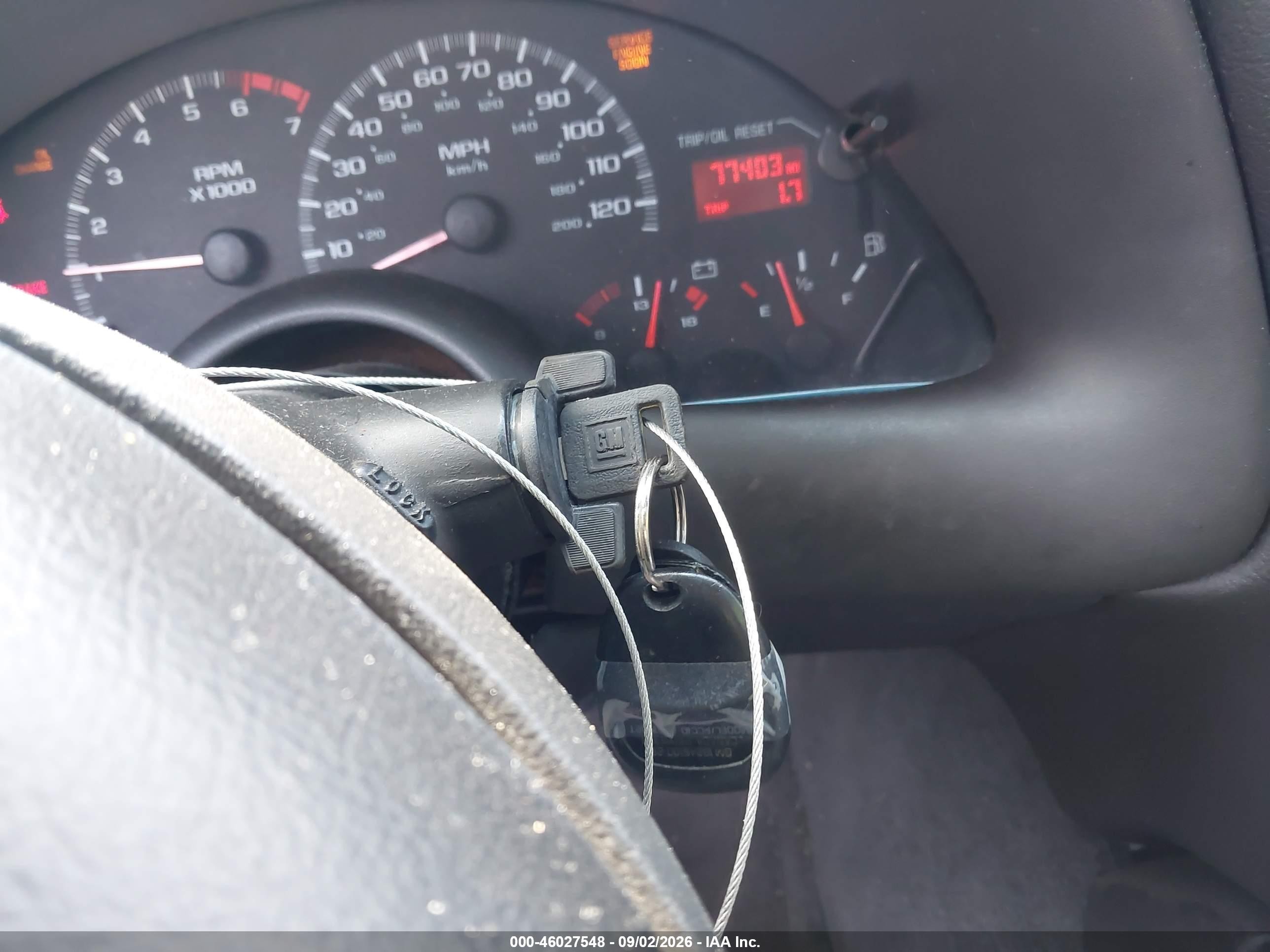 2001 Chevrolet Camaro   Красный vin: 2G1FP22K712150132
