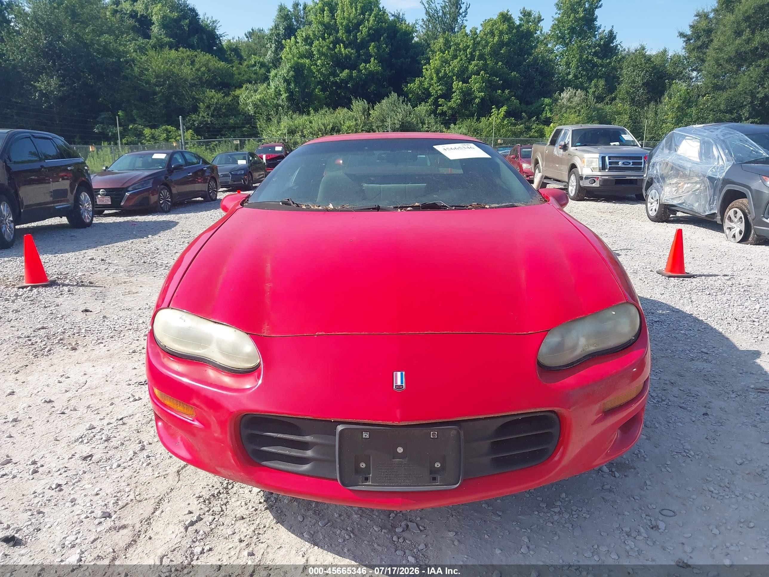 2002 Chevrolet Camaro   Red vin: 2G1FP22K722110926