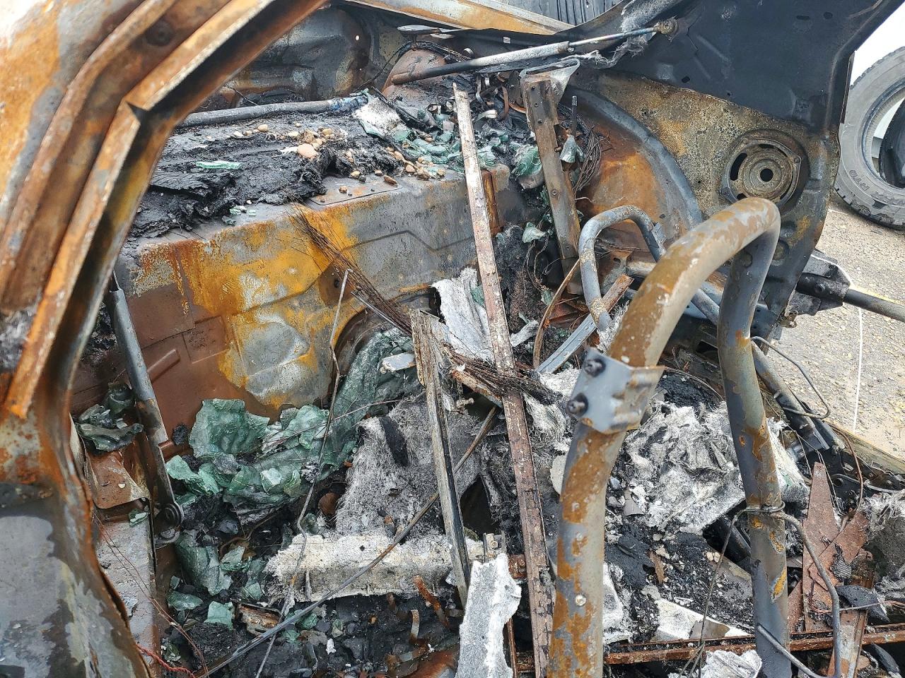 1996 Chevrolet Camaro Base Burn vin: 2G1FP22K7T2146875