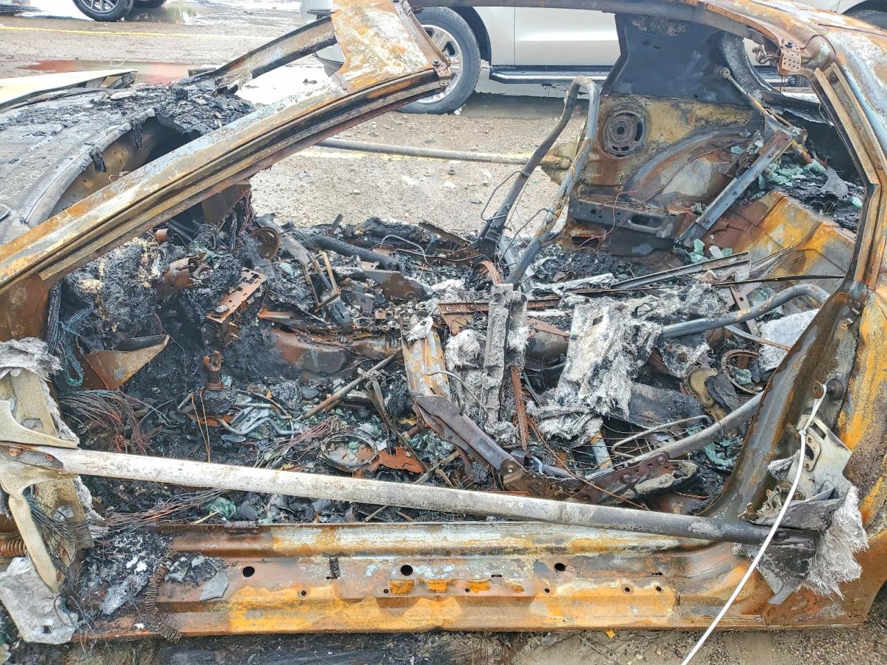 1996 Chevrolet Camaro Base Burn vin: 2G1FP22K7T2146875