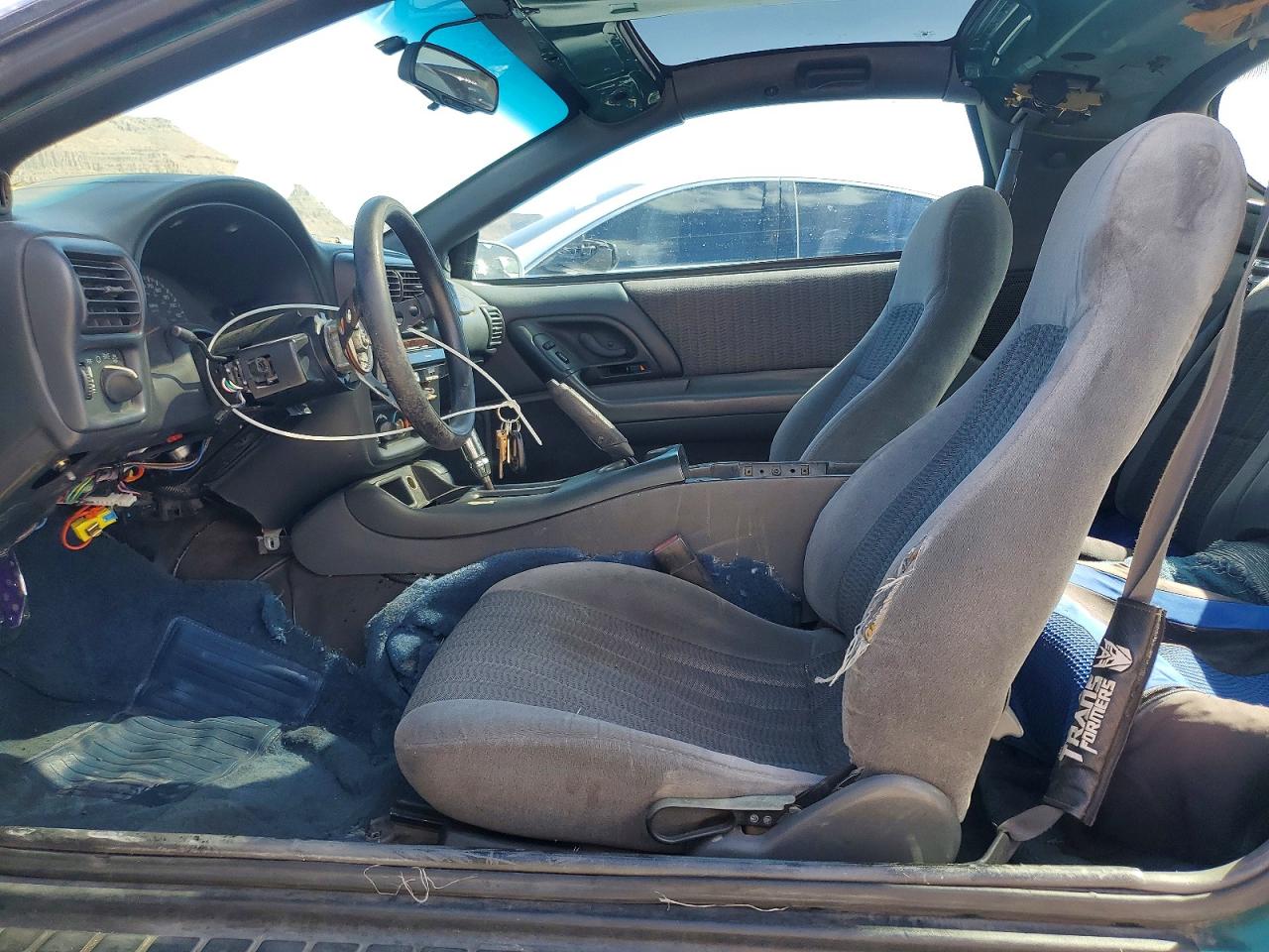 1998 Chev Camaro Белый vin: 2G1FP22K7W2108776
