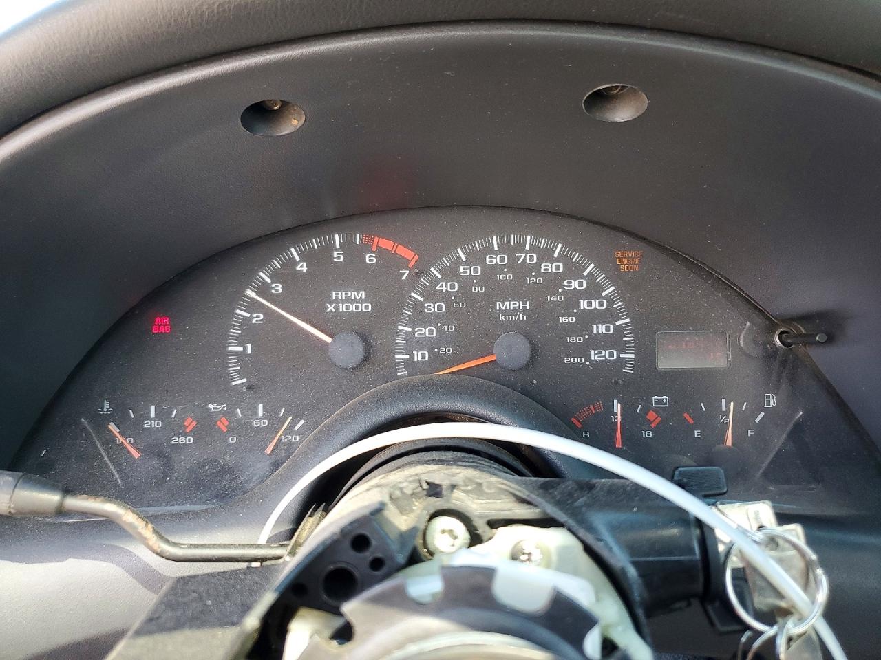 1998 Chev Camaro Белый vin: 2G1FP22K7W2108776