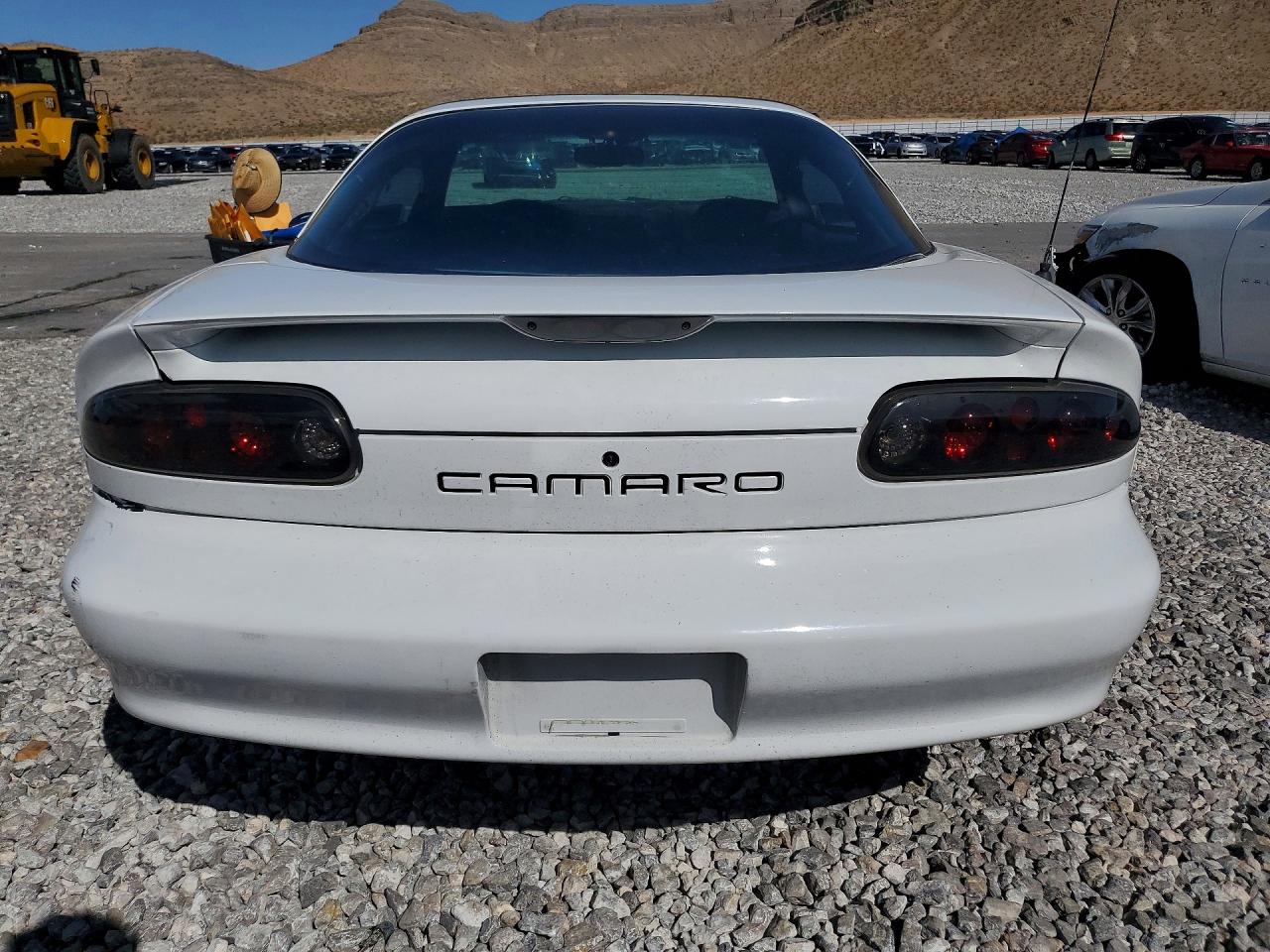 1998 Chev Camaro Белый vin: 2G1FP22K7W2108776
