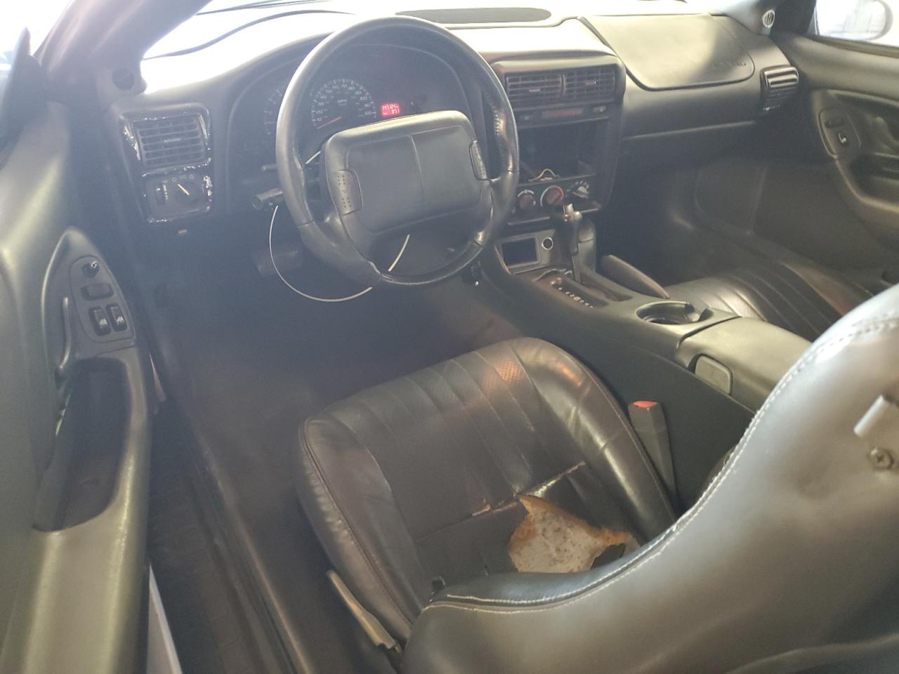 1998 Chevrolet Camaro Серебряный vin: 2G1FP22K7W2108857