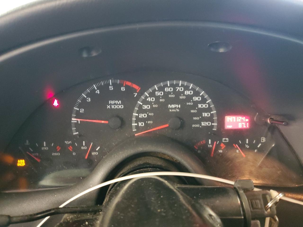 1998 Chevrolet Camaro Серебряный vin: 2G1FP22K7W2108857 Damage: Warning Light - ABS, On, Unacceptable